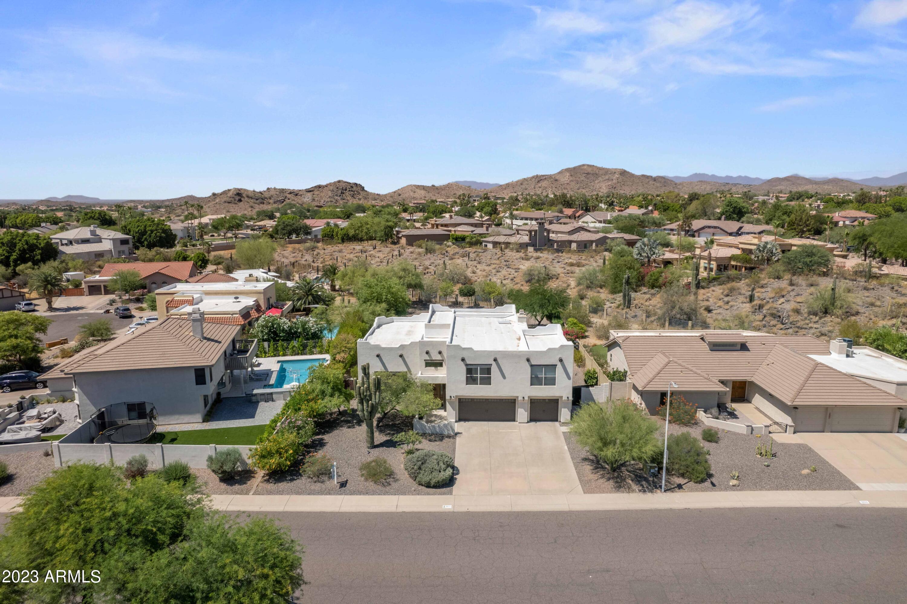 3611 E AHWATUKEE Drive