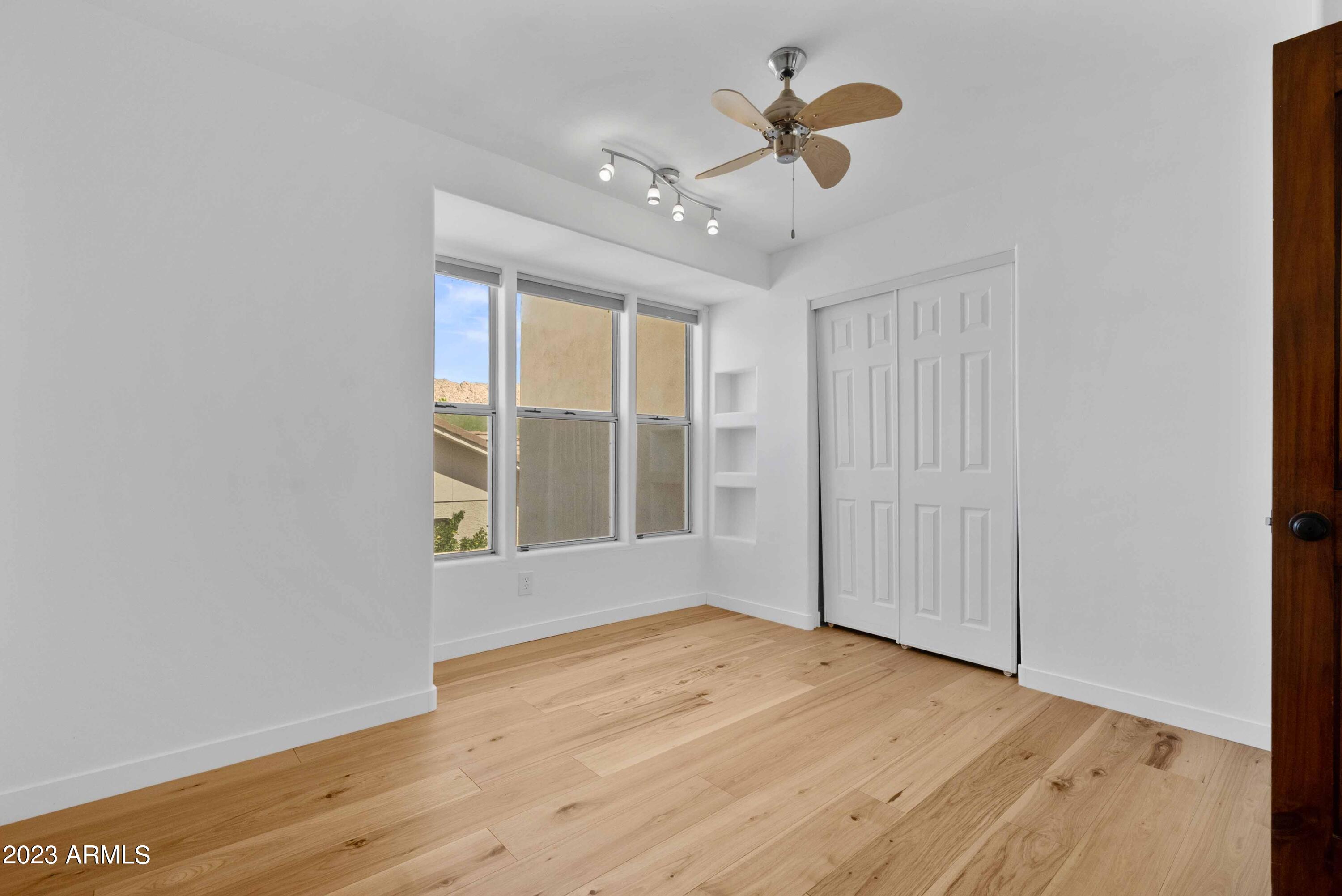 3611 E AHWATUKEE Drive