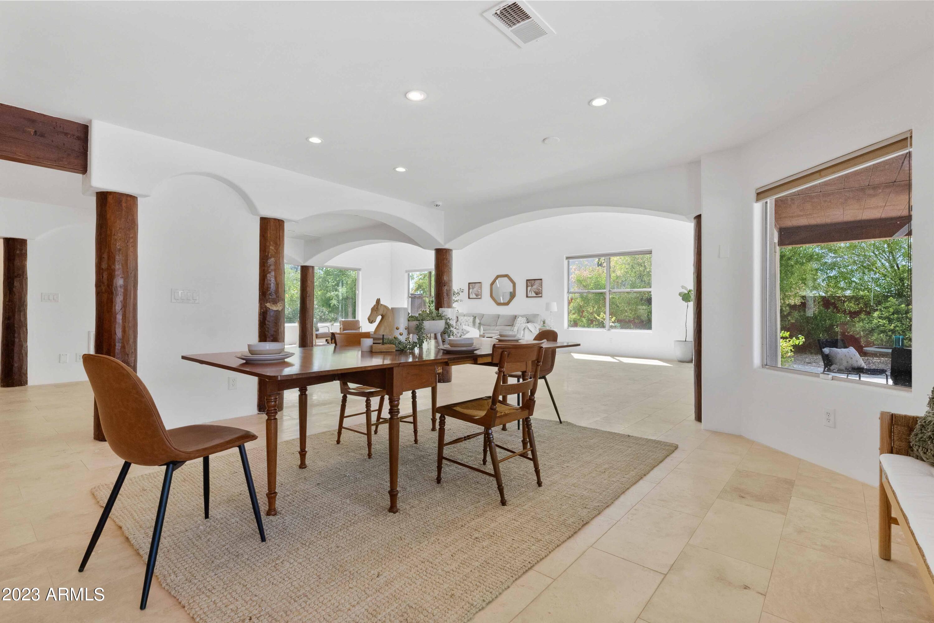 3611 E AHWATUKEE Drive