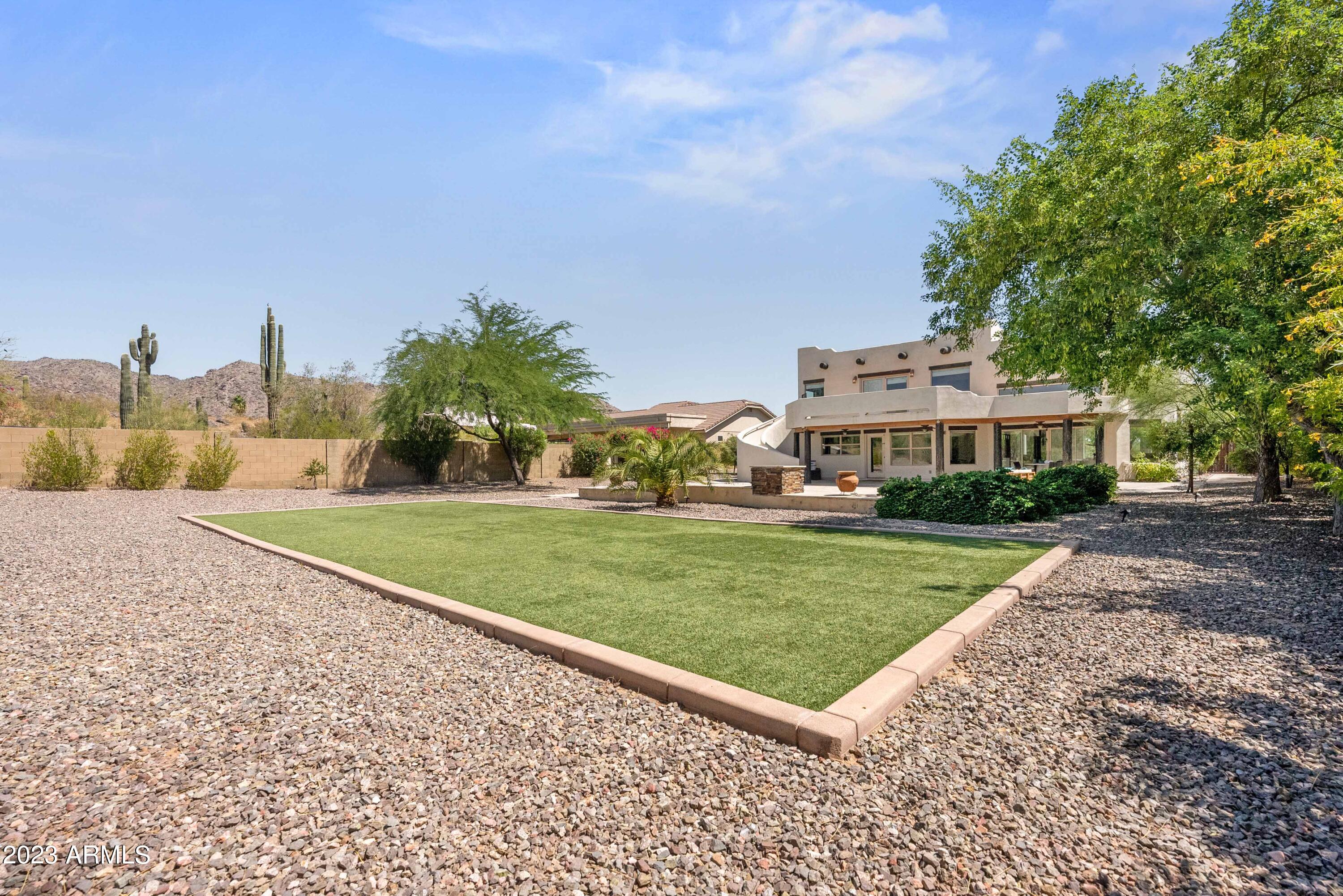 3611 E AHWATUKEE Drive