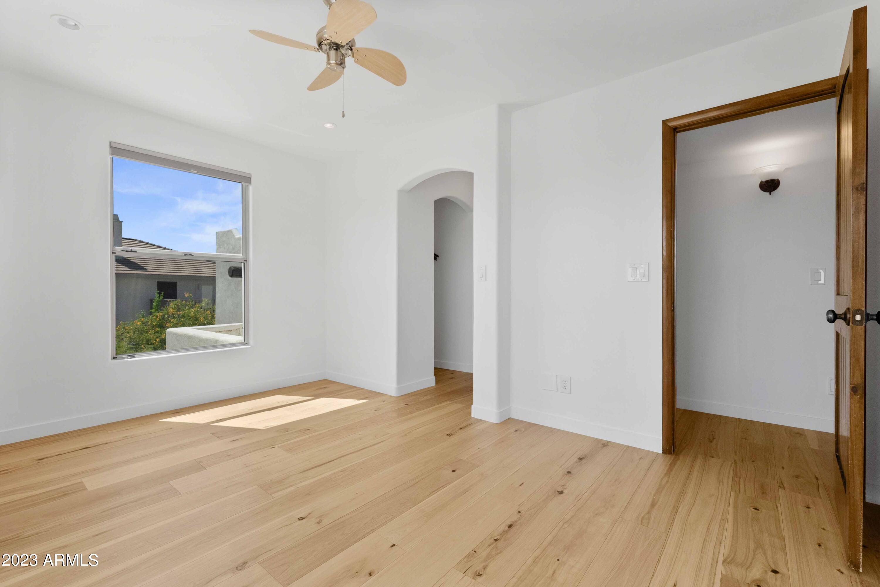 3611 E AHWATUKEE Drive