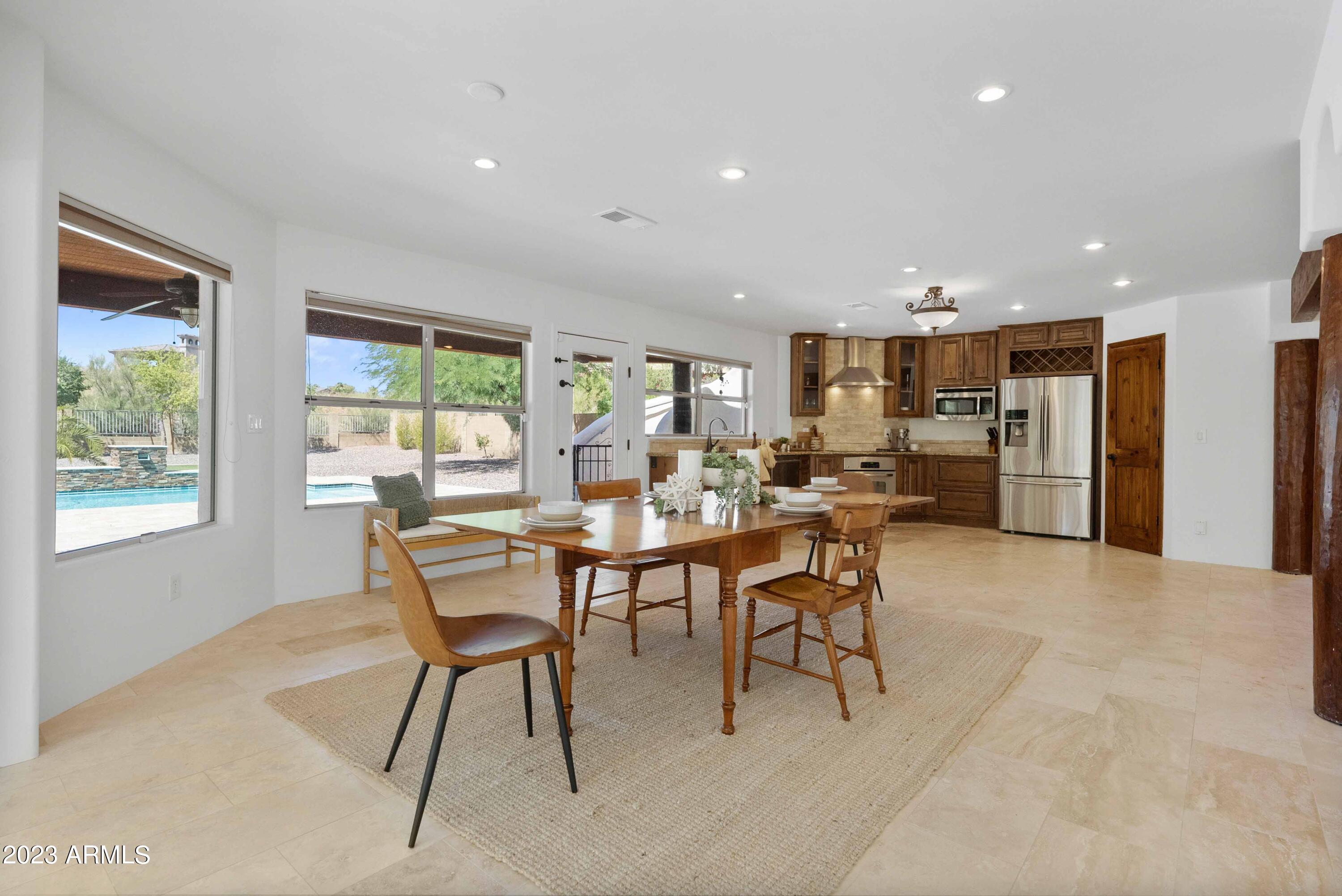 3611 E AHWATUKEE Drive