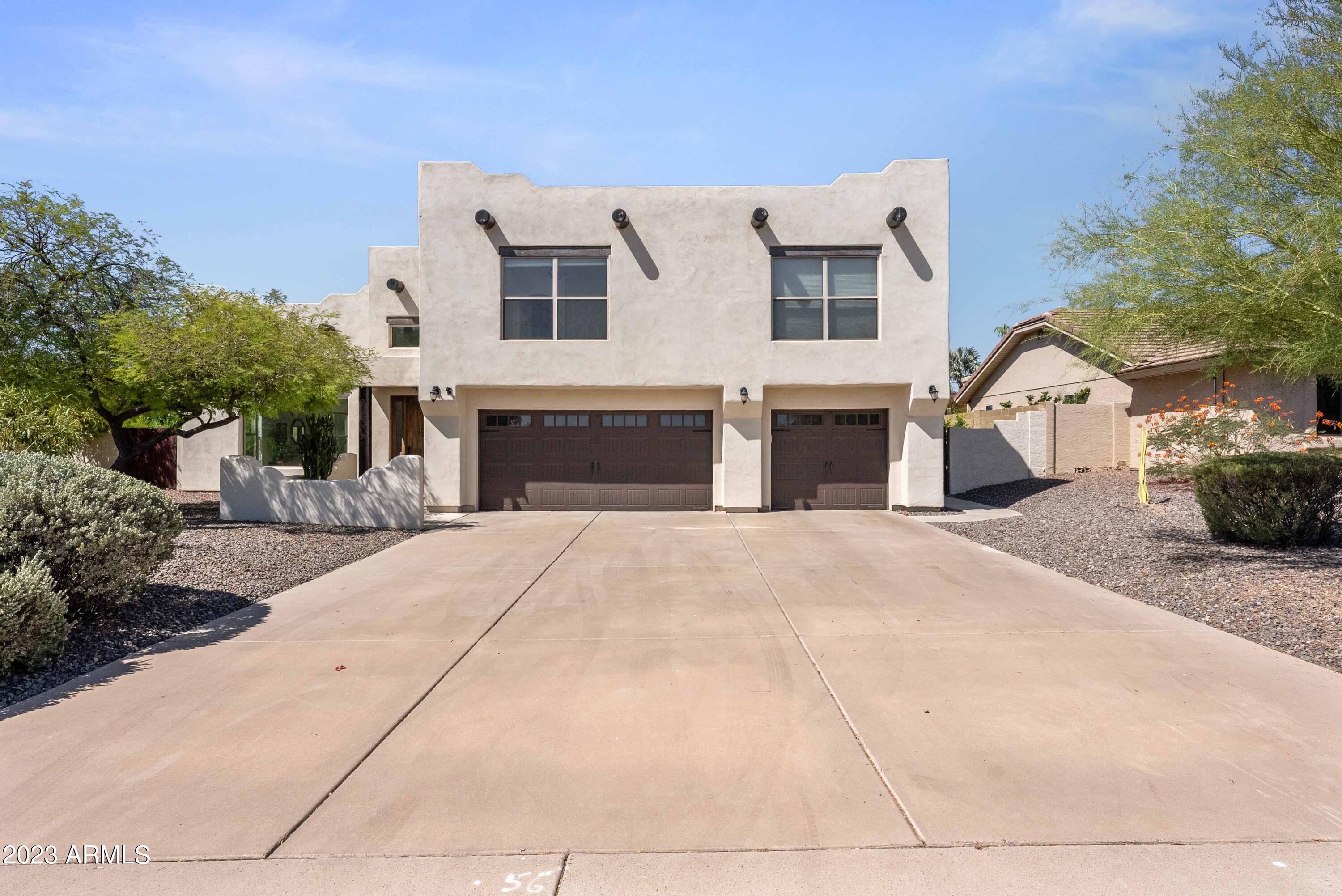 3611 E AHWATUKEE Drive