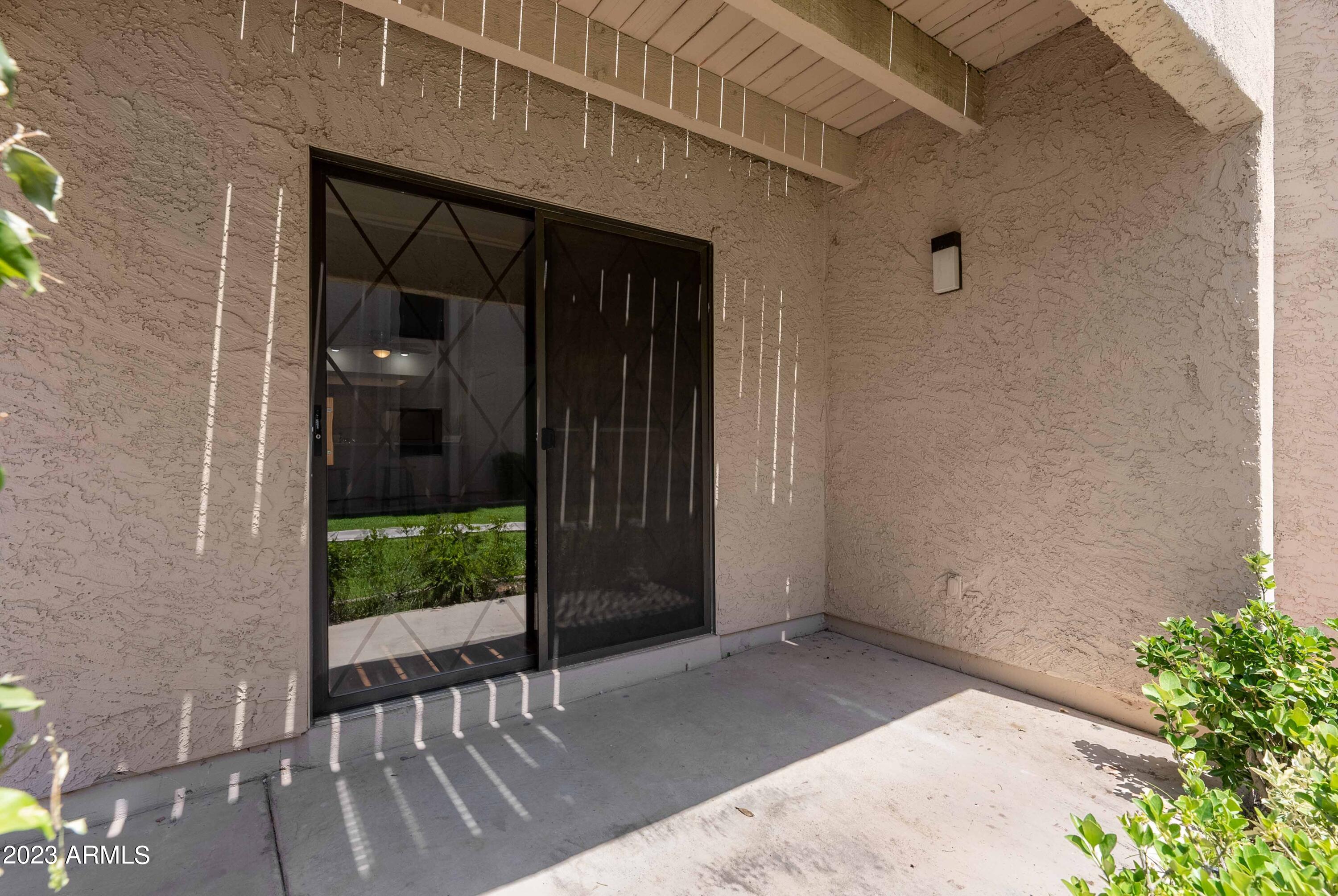 1920 W Lindner Avenue, 123