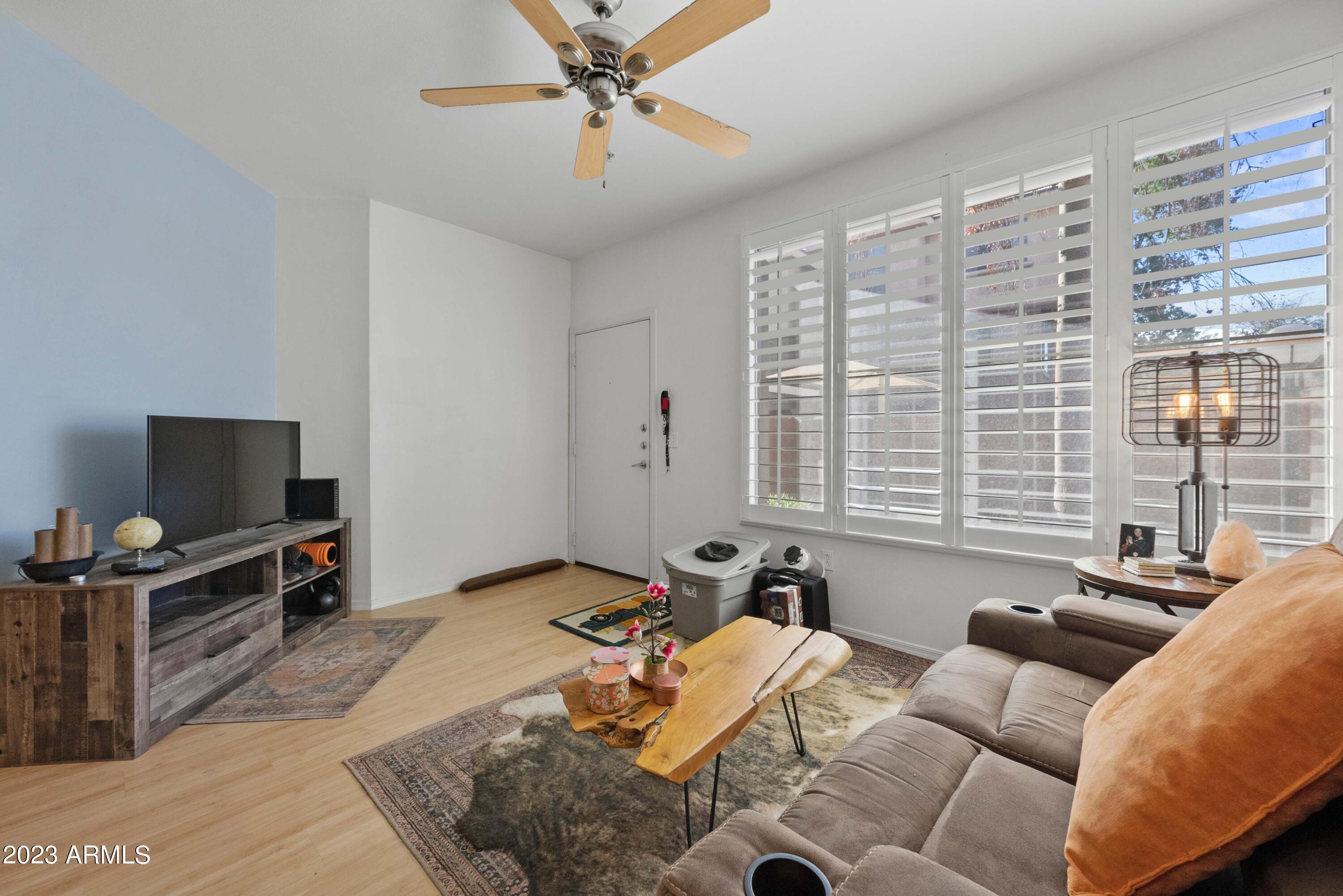 1701 E Colter Street, 187