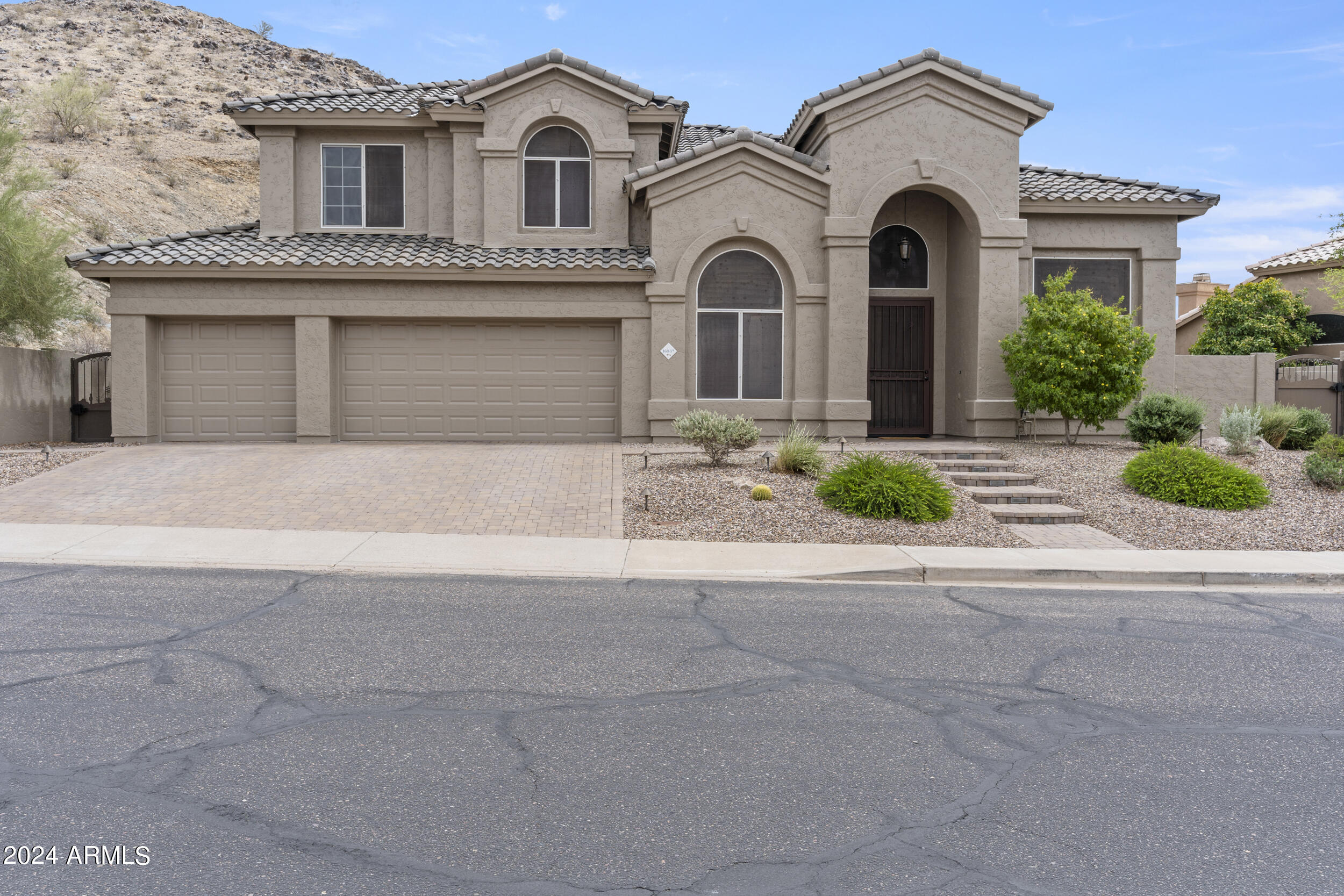 16837 S 18TH Way