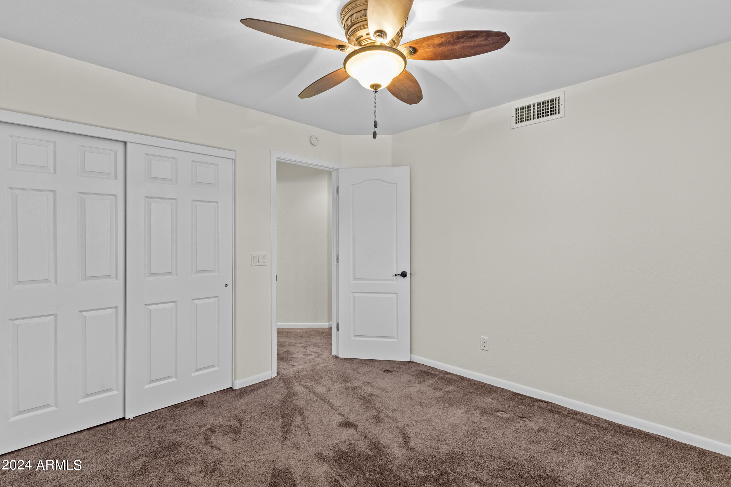16837 S 18TH Way