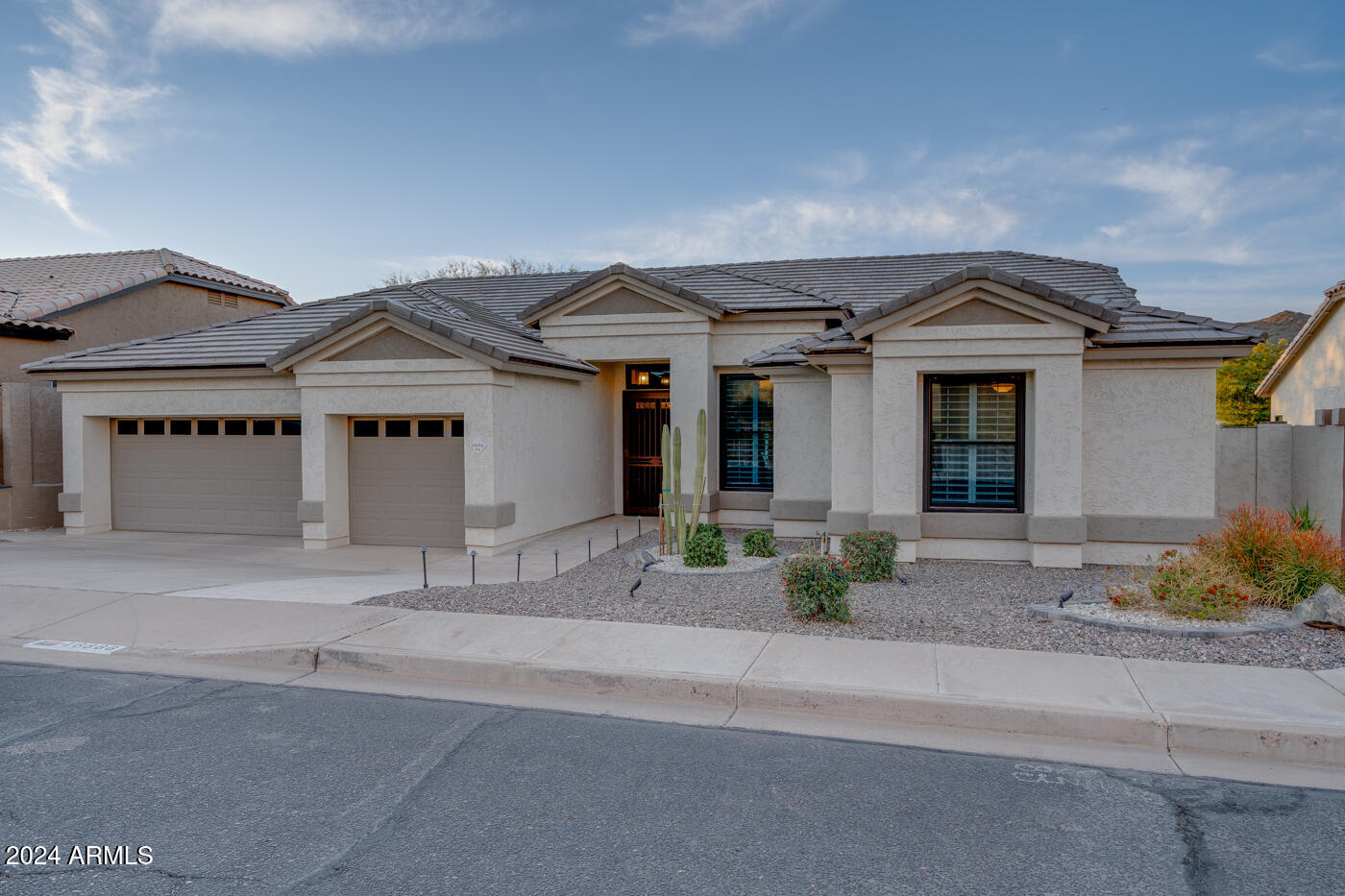 16686 S 18TH Way