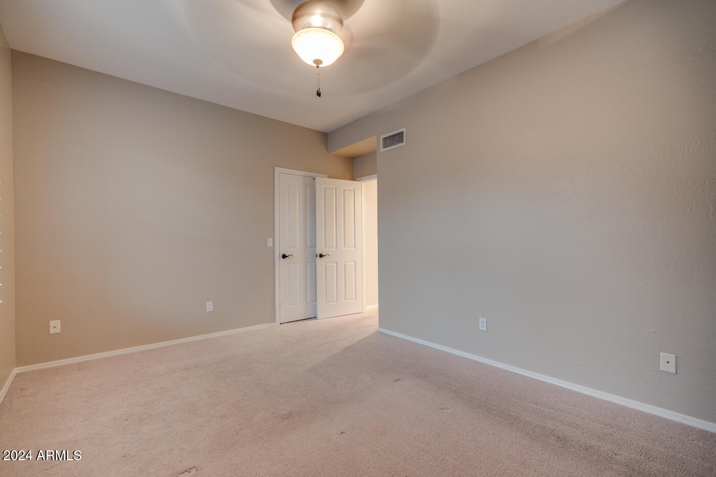 16686 S 18TH Way