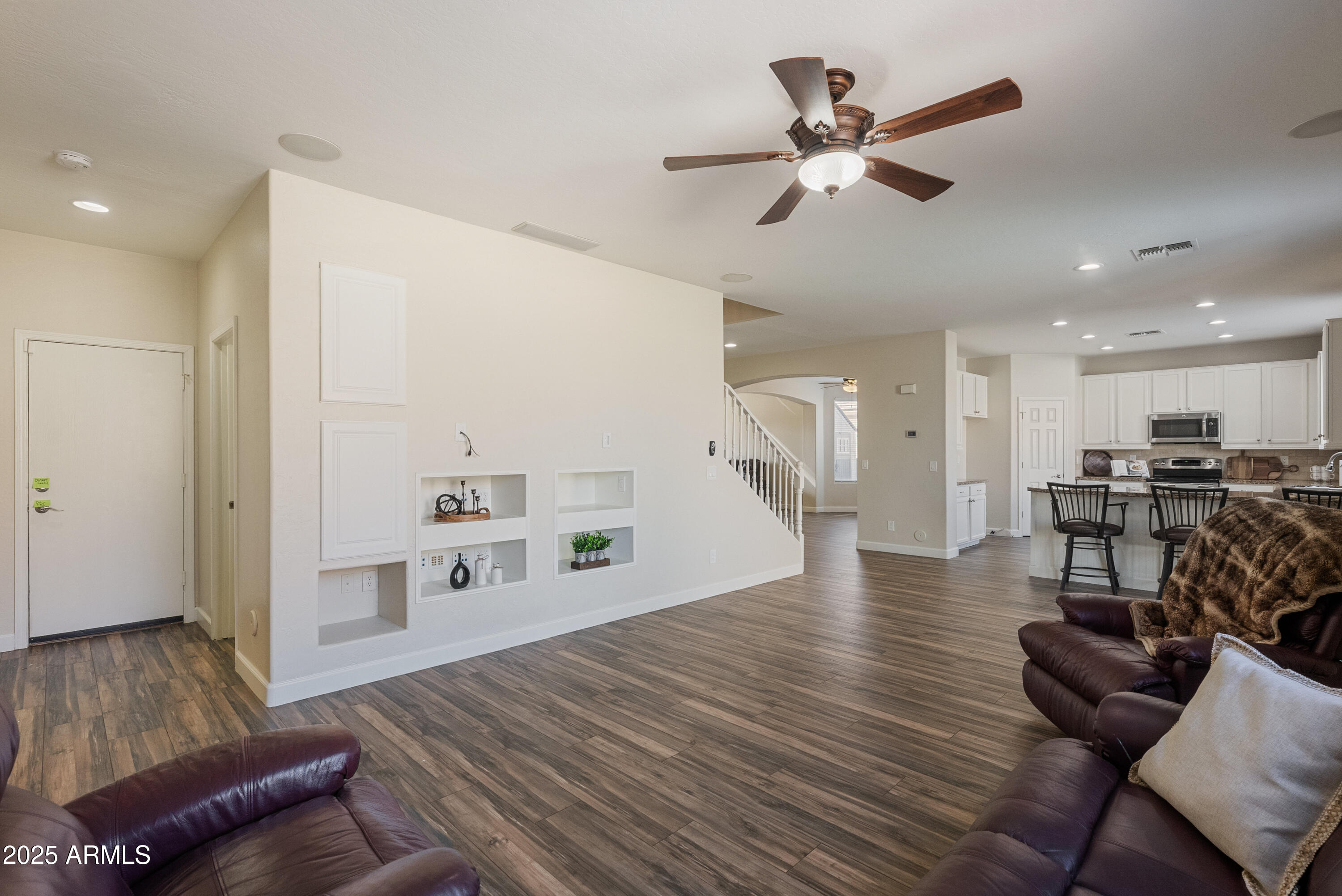 1278 E GEONA Court