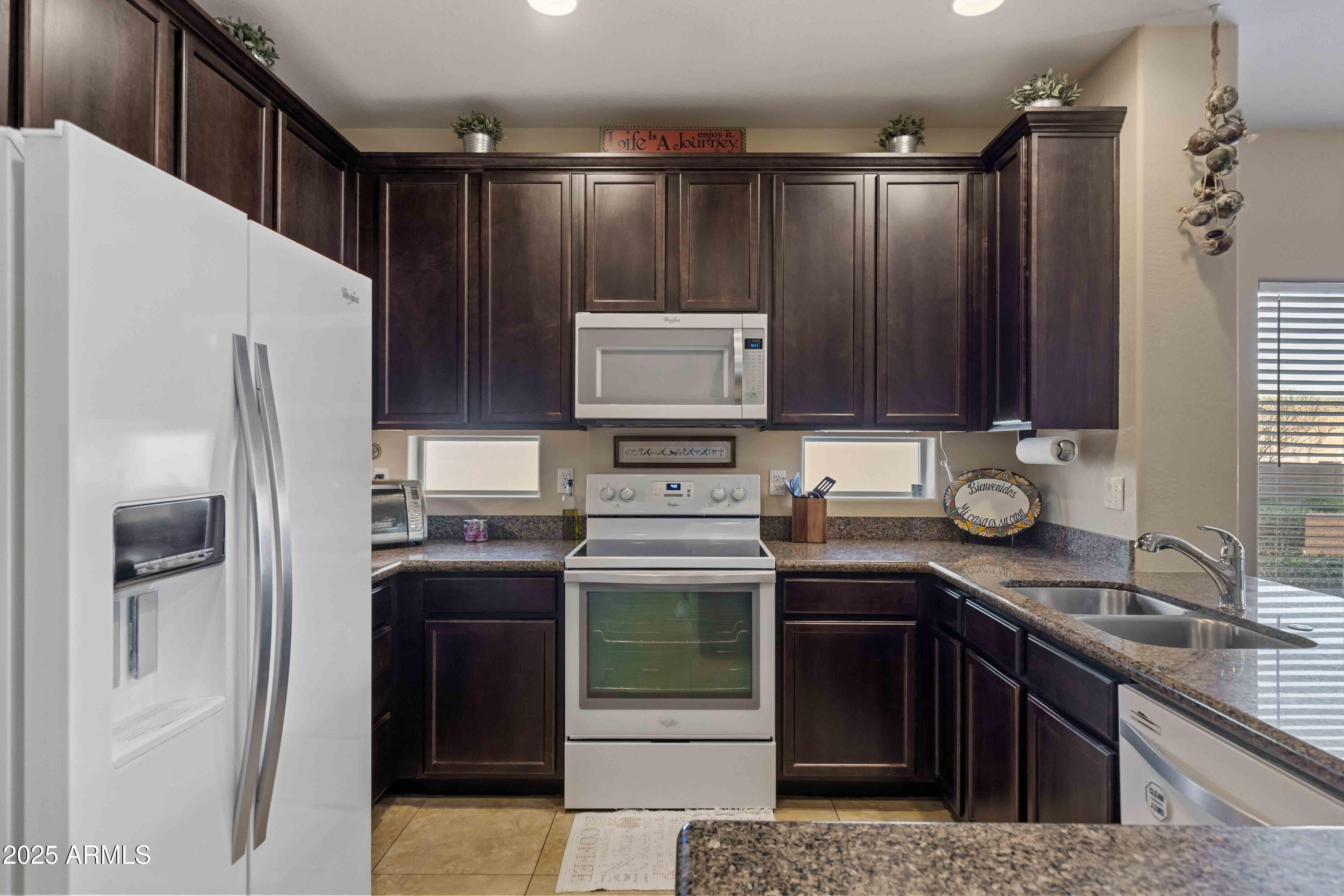 7726 E BASELINE Road, 156
