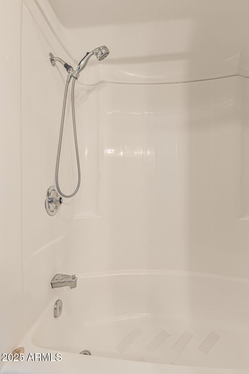 10019 W THUNDERBIRD Boulevard