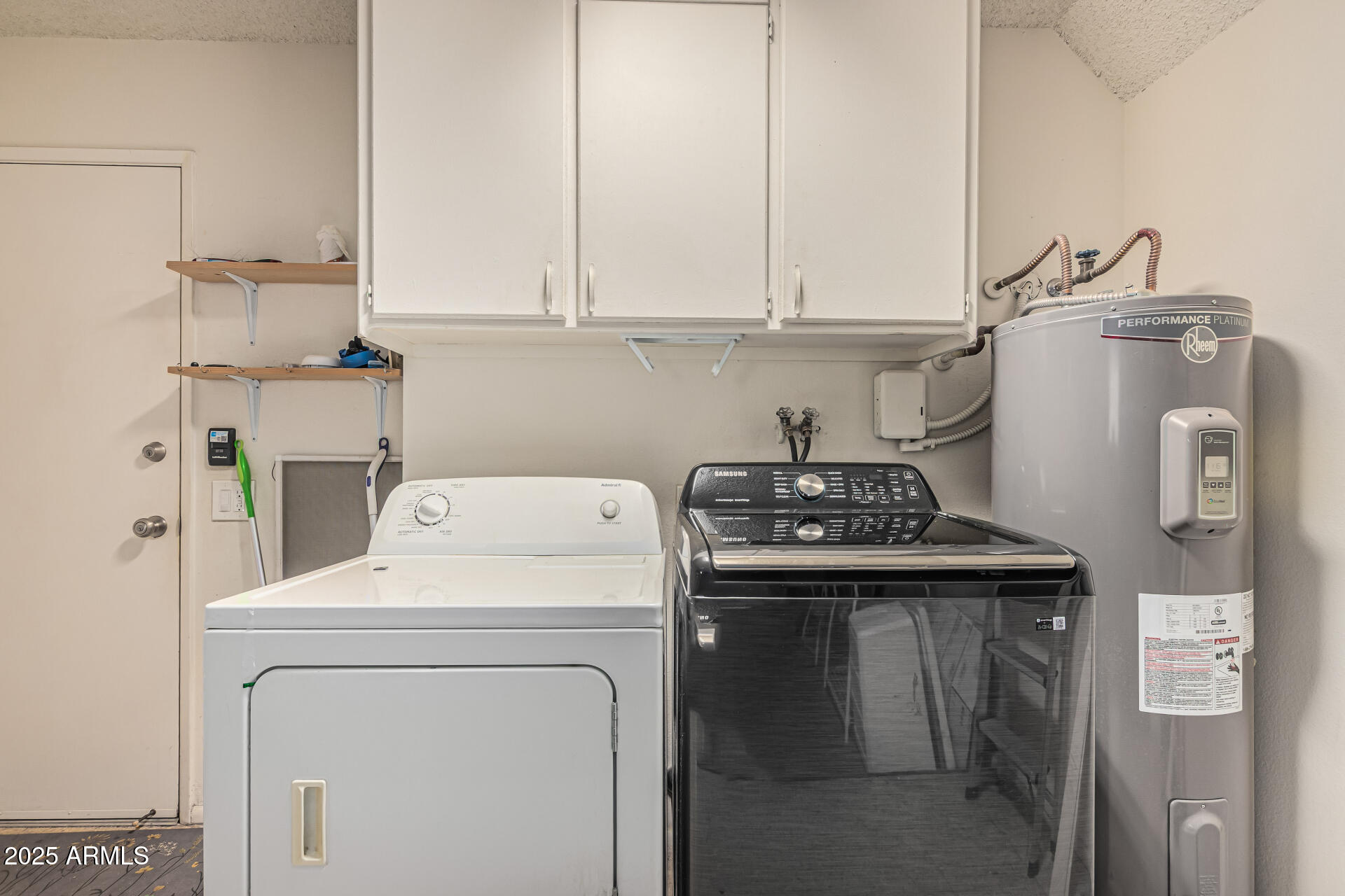 10019 W THUNDERBIRD Boulevard