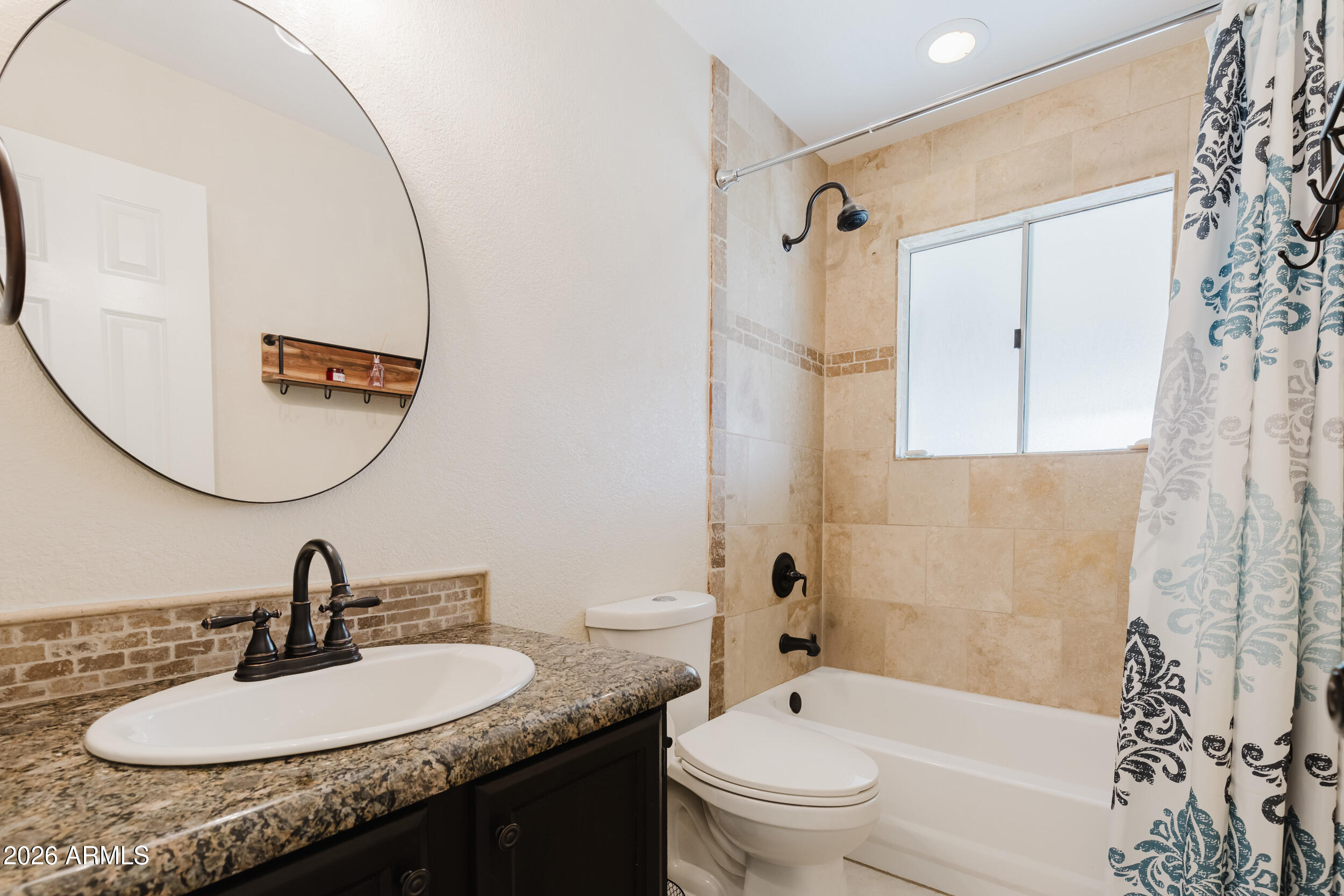 3821 E TANGLEWOOD Drive