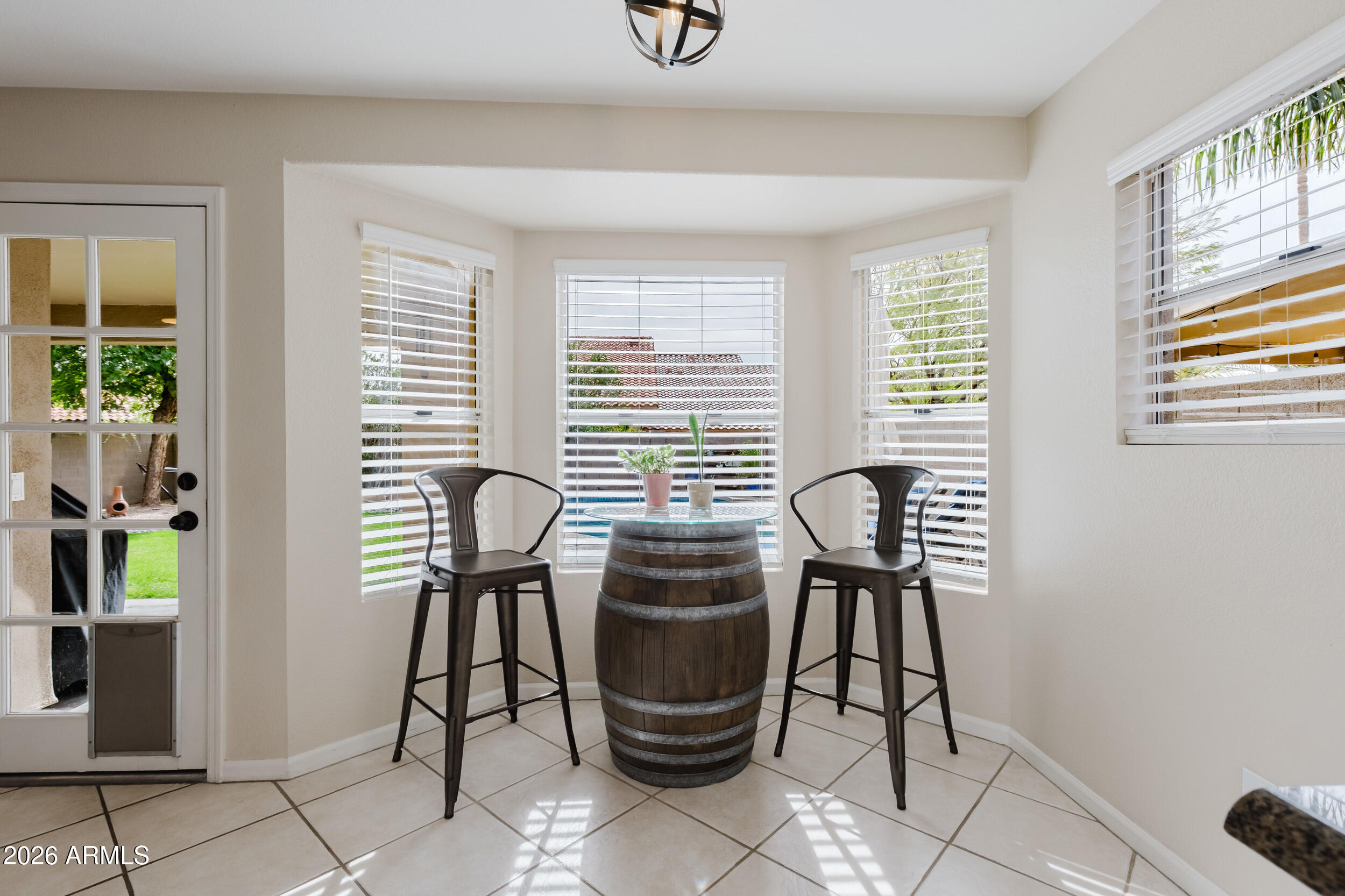 3821 E TANGLEWOOD Drive