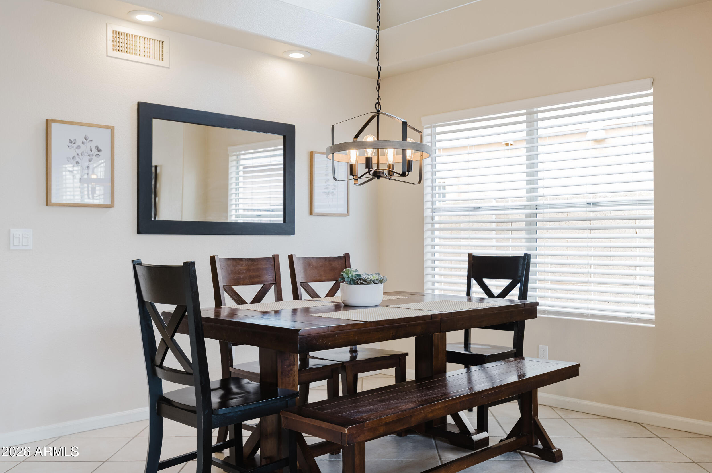 3821 E TANGLEWOOD Drive