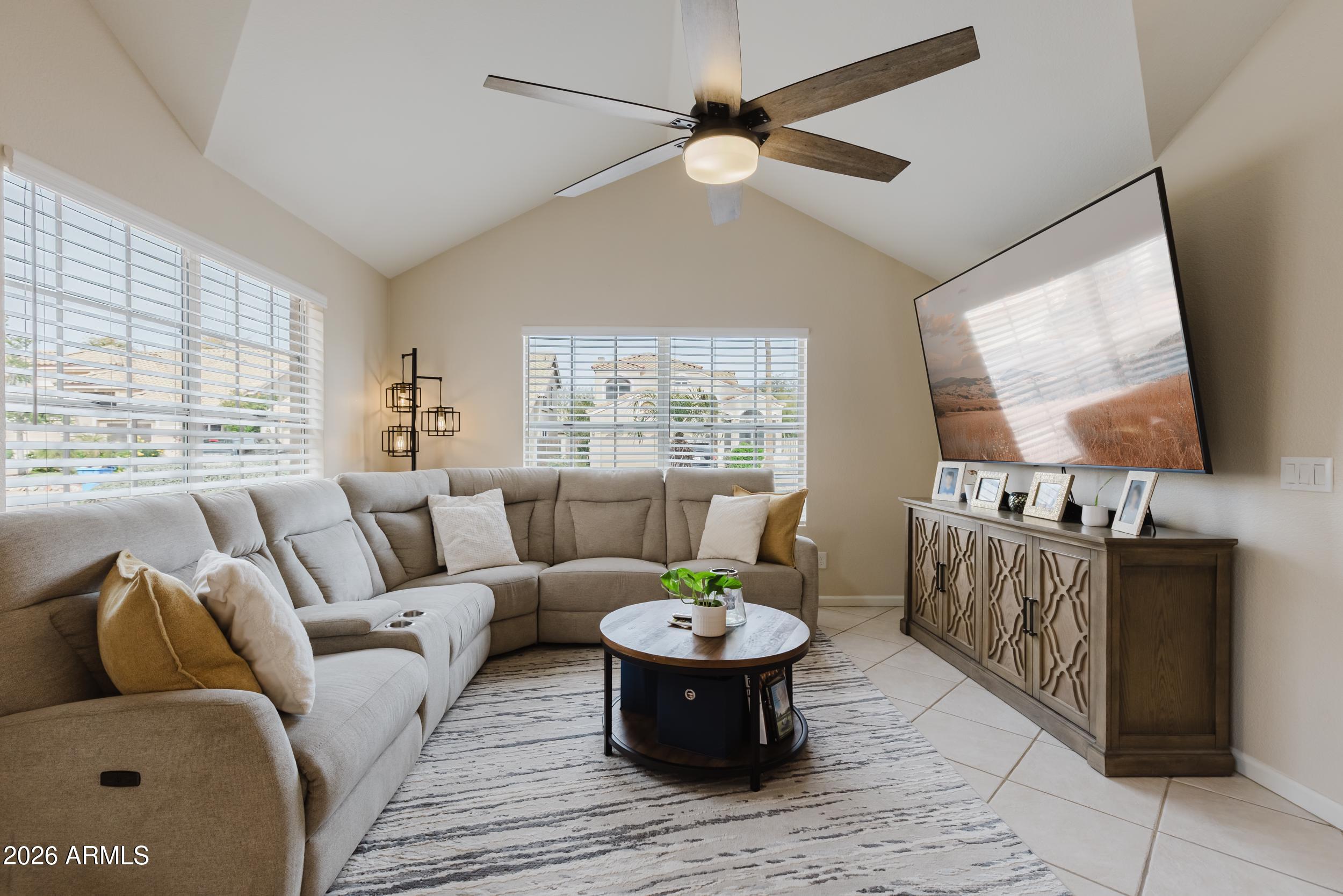 3821 E TANGLEWOOD Drive