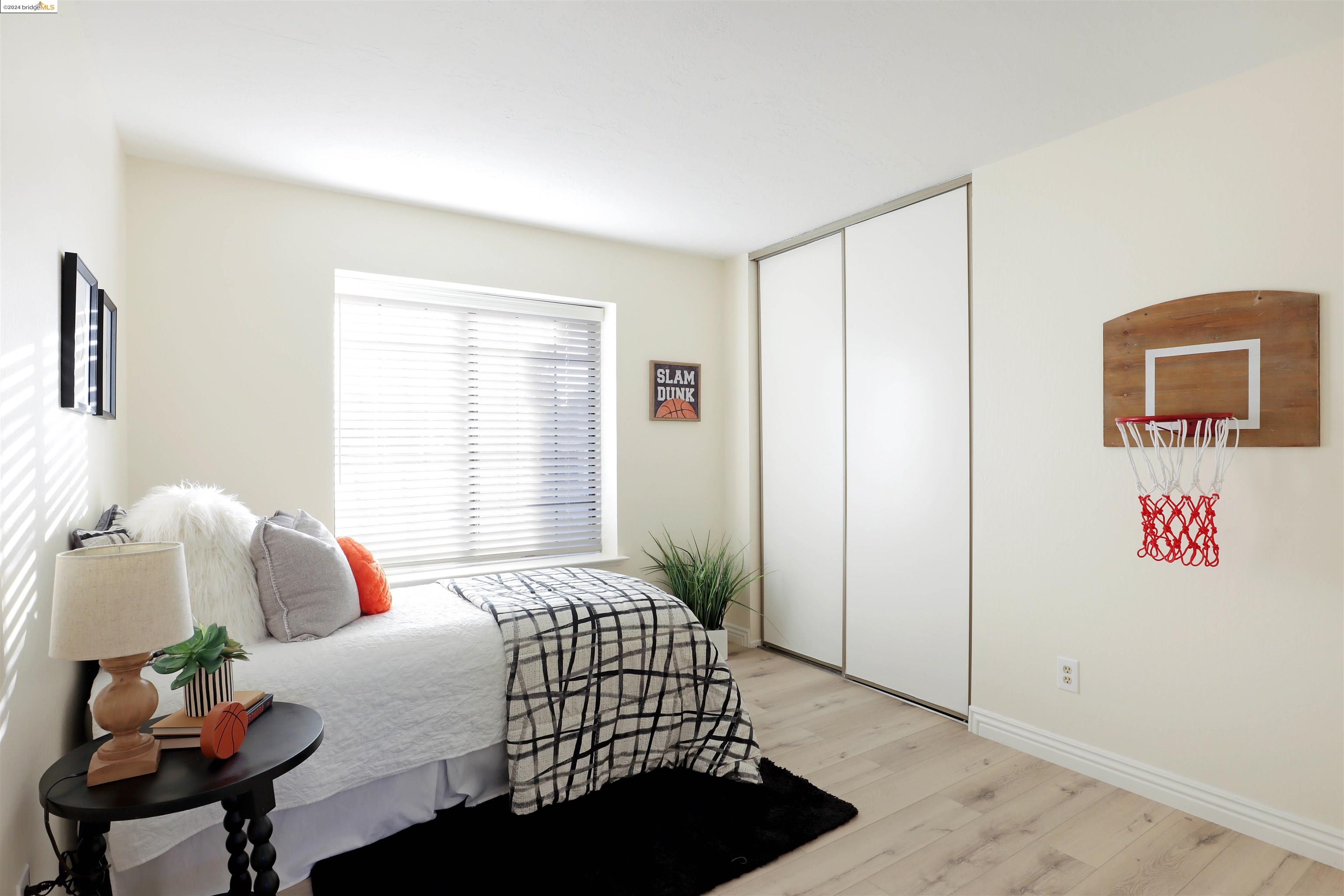 5505 Sun Cloud Ct