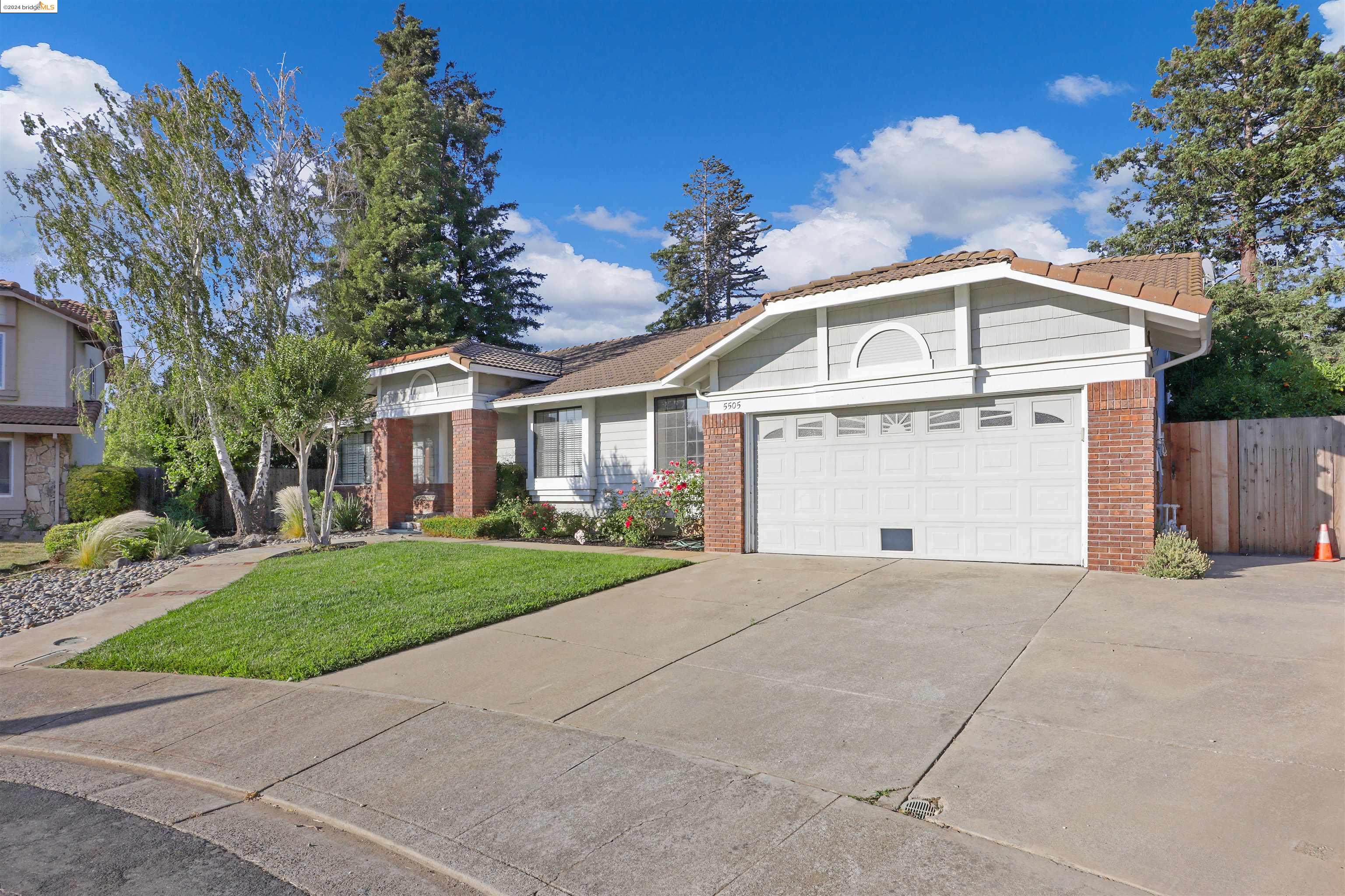 5505 Sun Cloud Ct