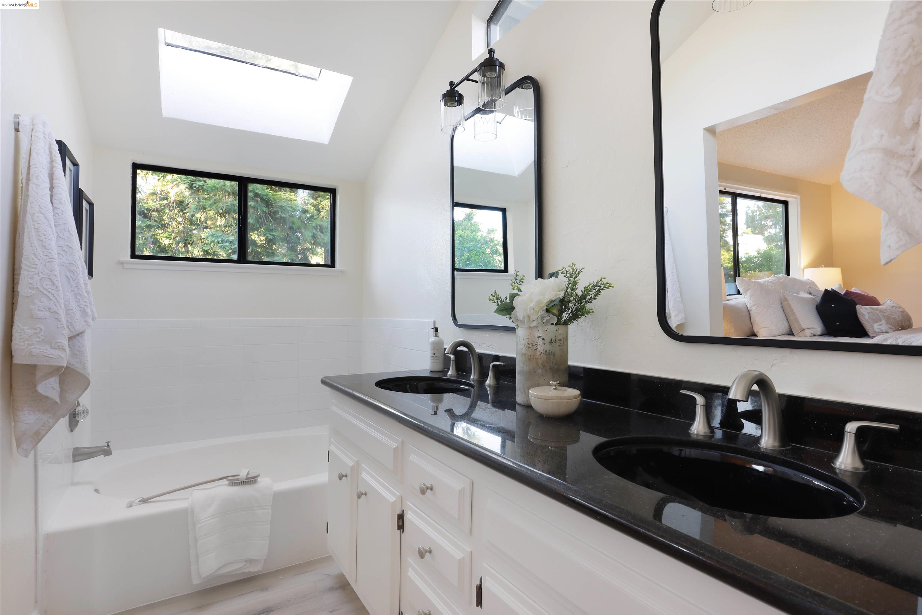 5505 Sun Cloud Ct