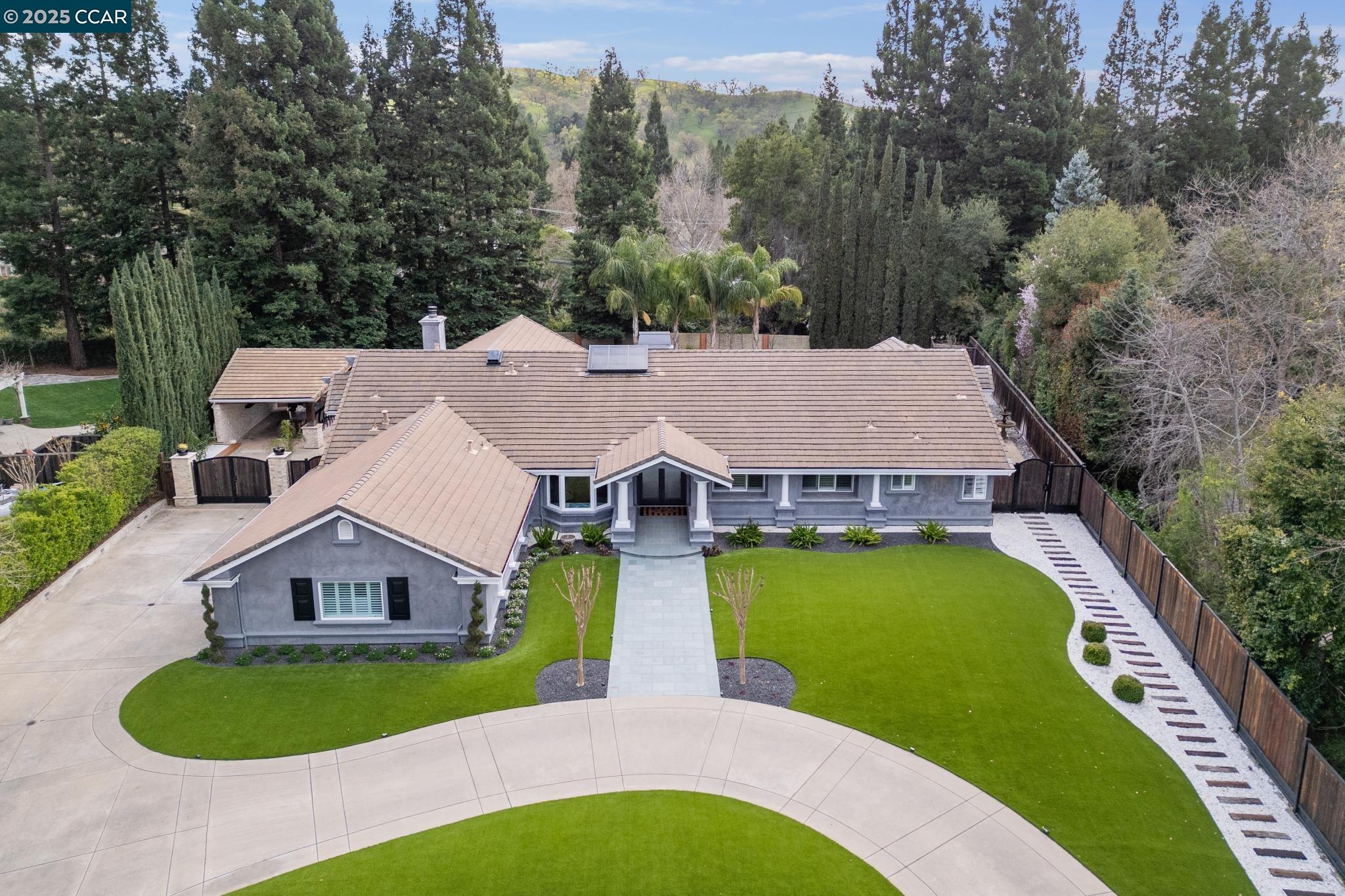 2420 White Oak Place