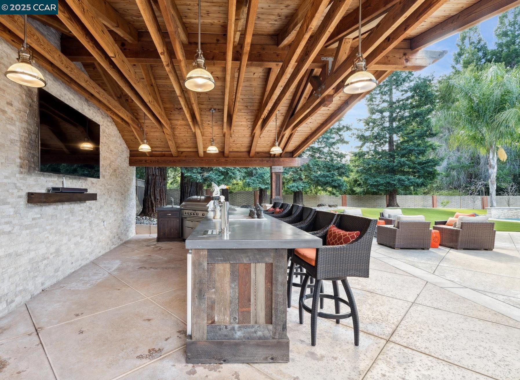 2420 White Oak Place