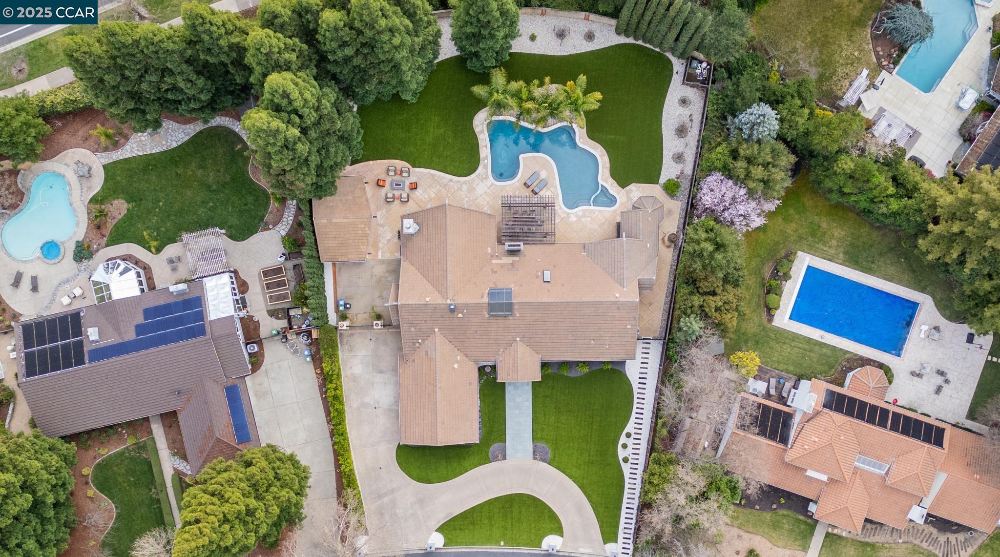 2420 White Oak Place