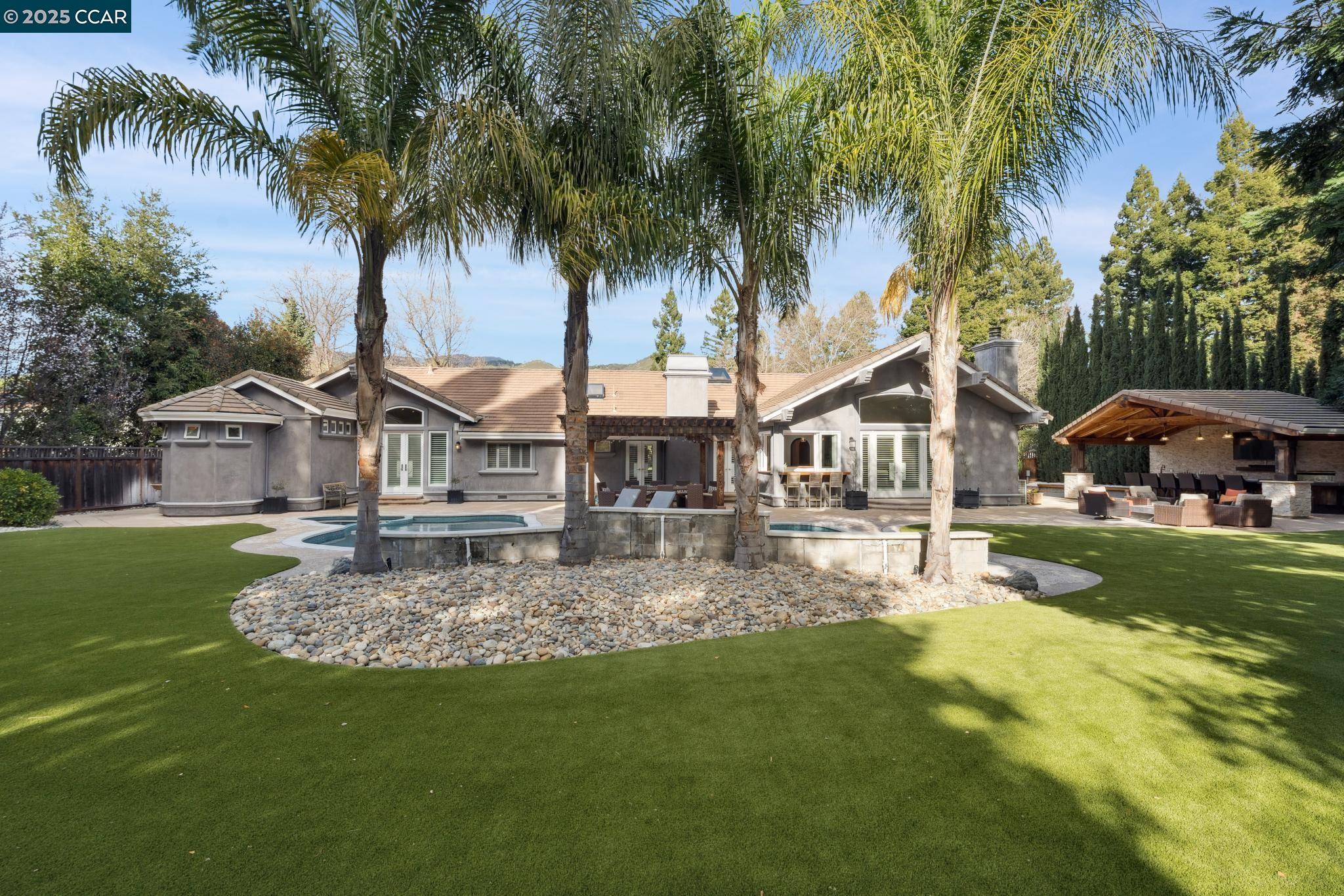 2420 White Oak Place