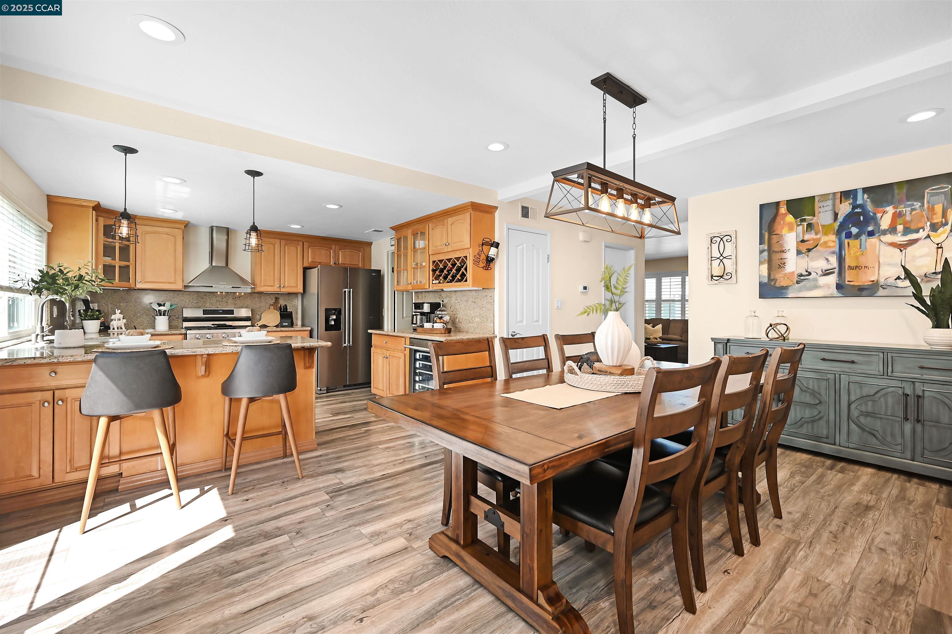 1452 Greenlawn Dr