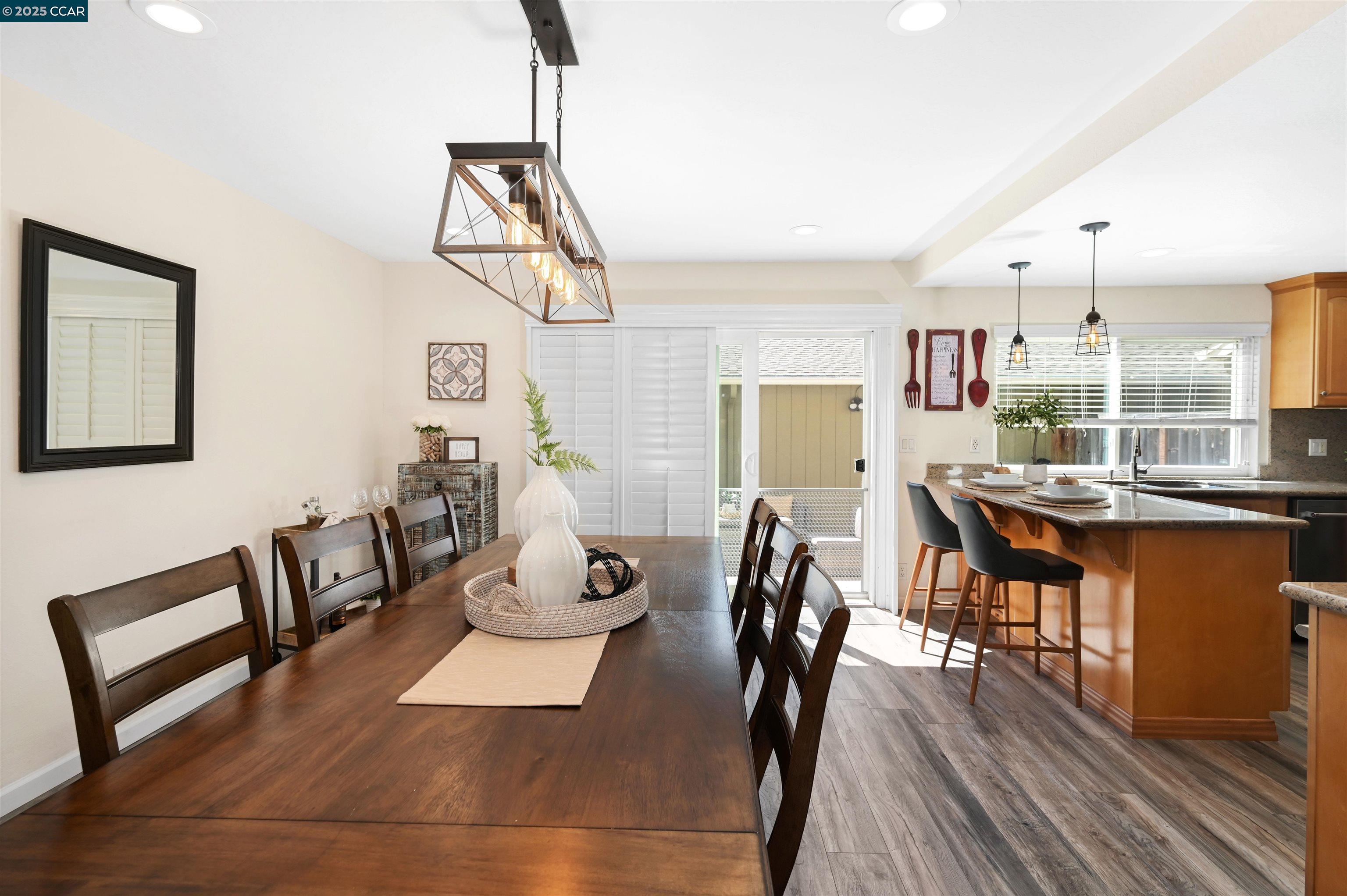1452 Greenlawn Dr