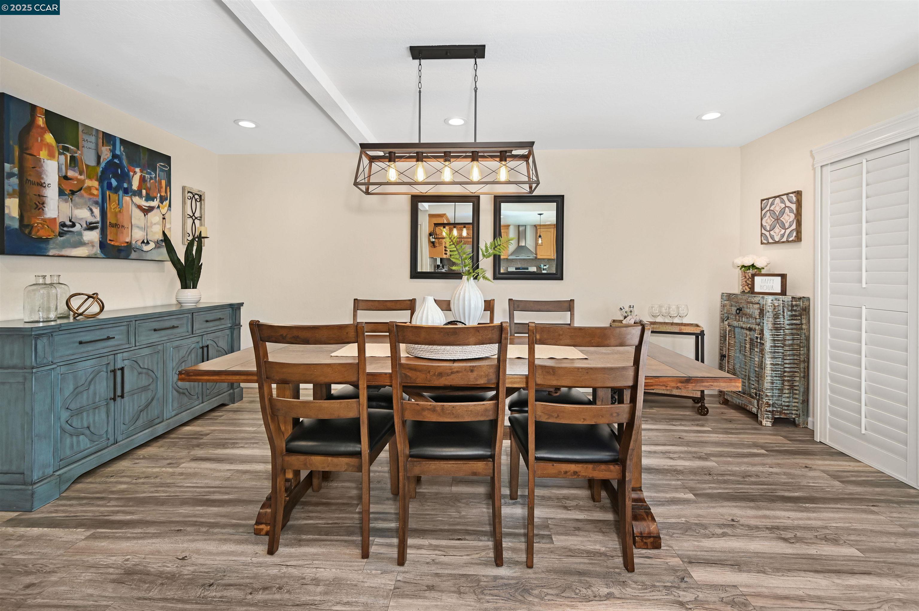 1452 Greenlawn Dr