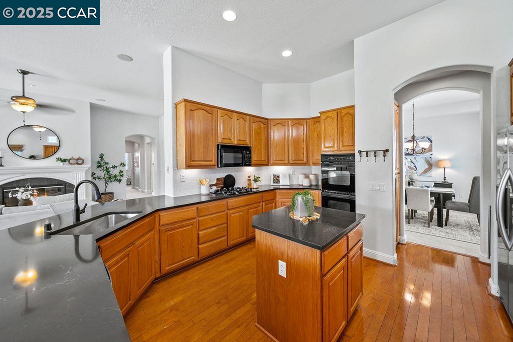 742 Richardson Dr