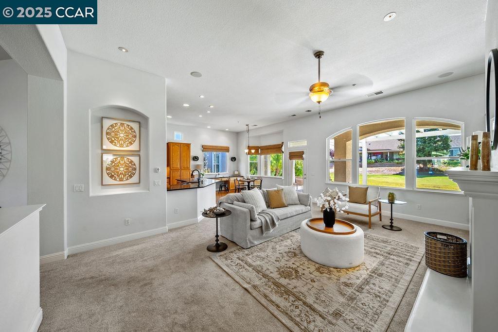 742 Richardson Dr