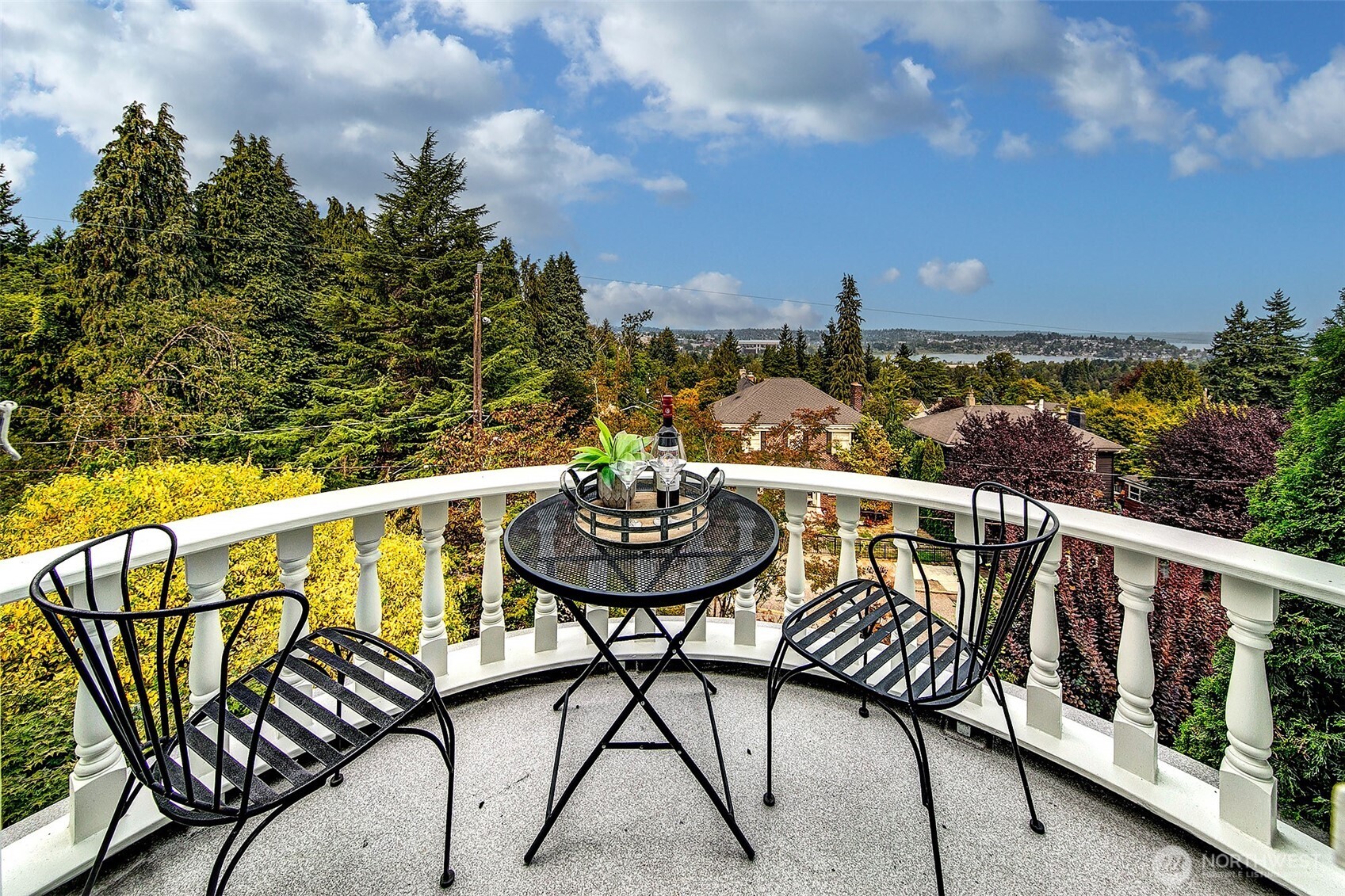 1939 E Crescent Drive Unit: 98112