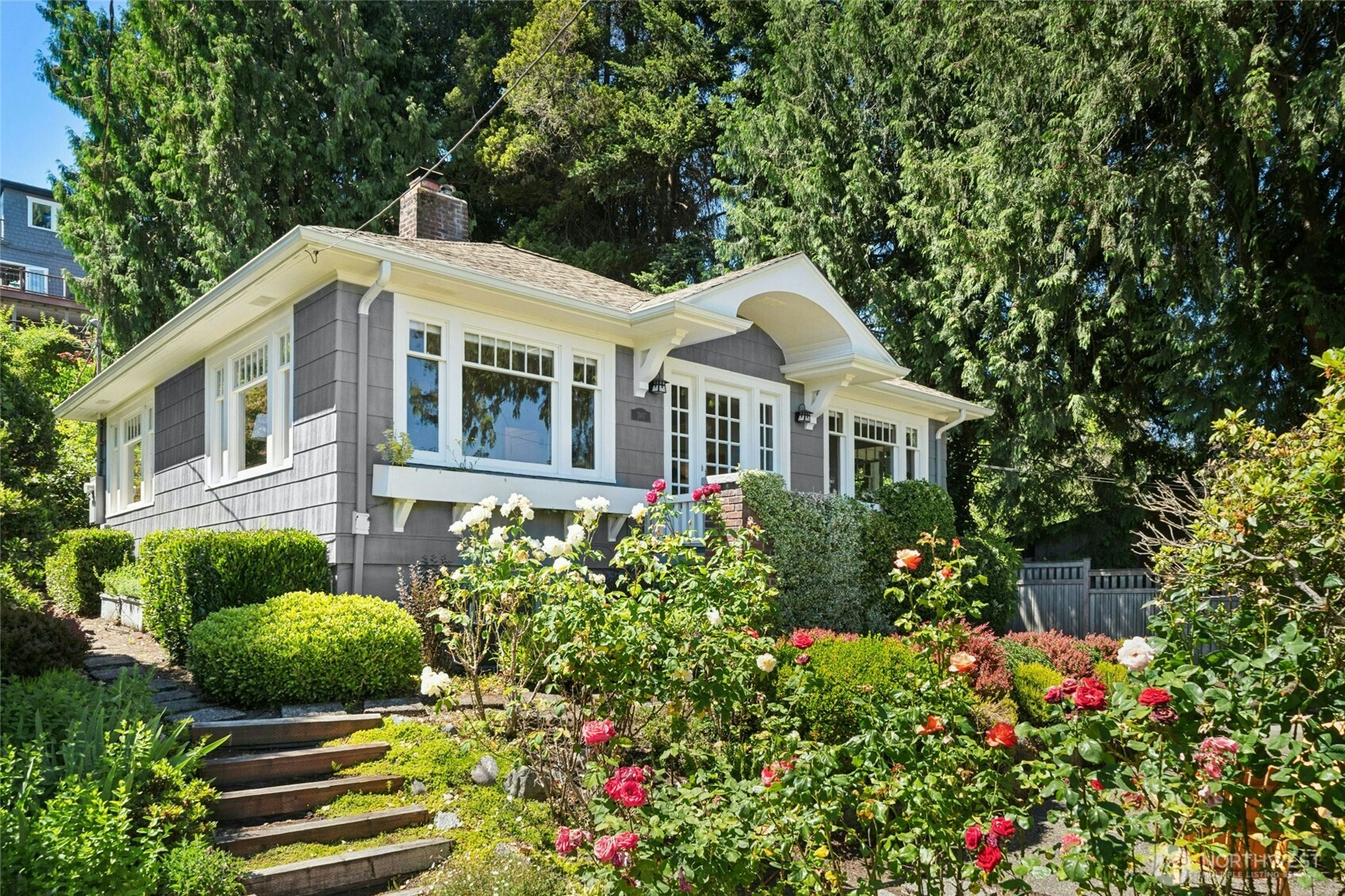 707 Lake Washington Boulevard S