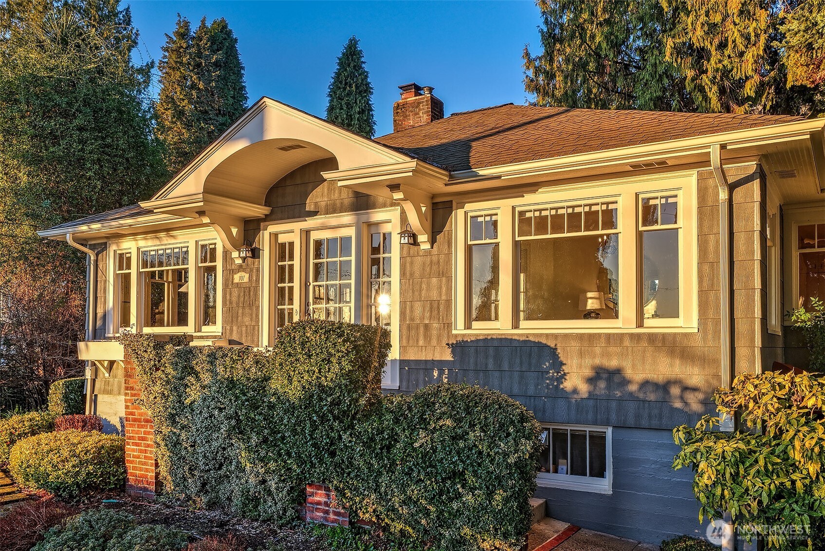 707 Lake Washington Boulevard S
