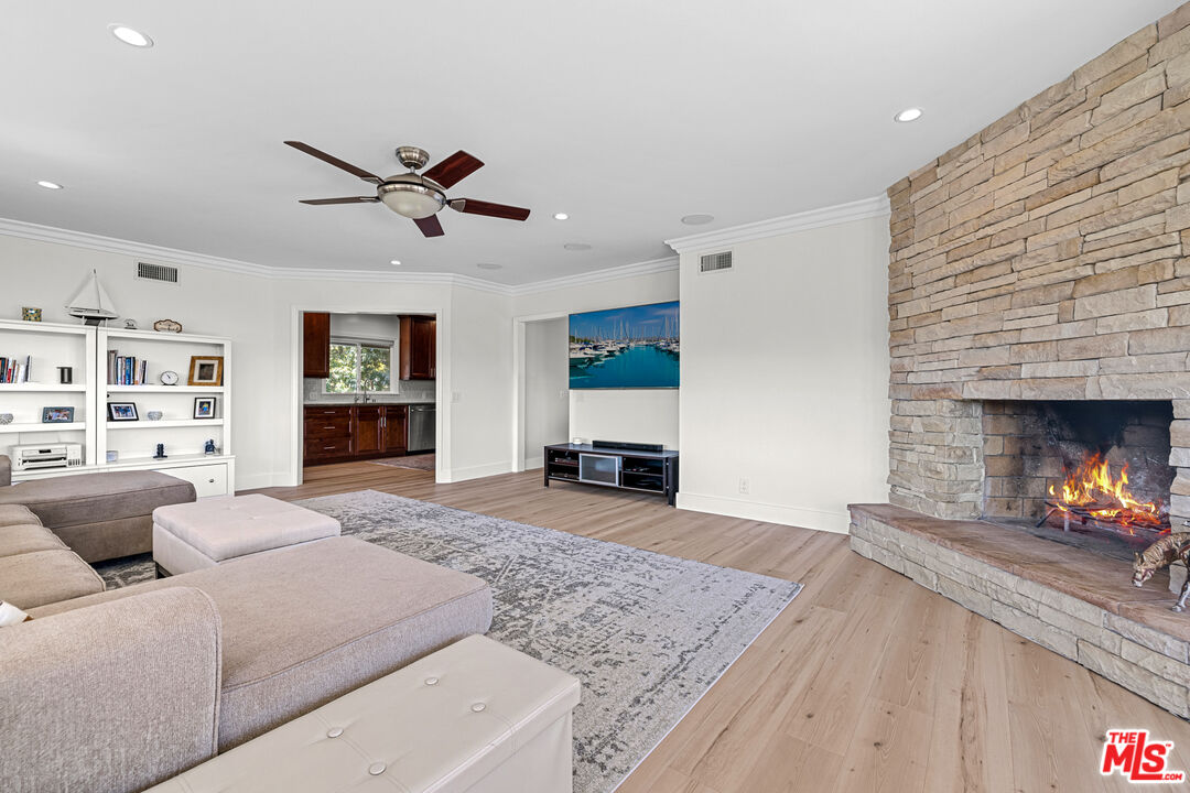 15047 Sherview Pl