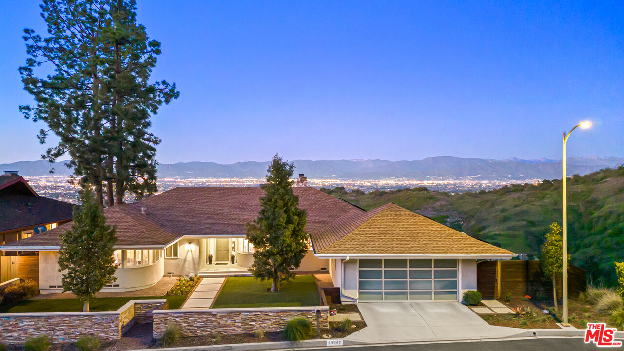15047 Sherview Pl