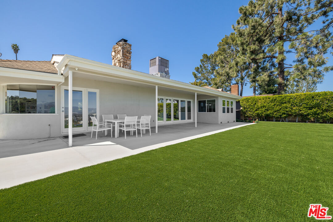 15047 Sherview Pl