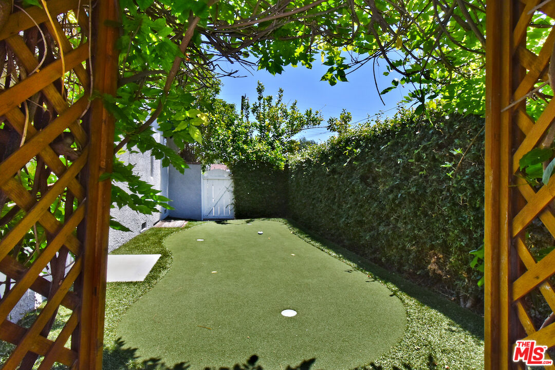 5209 Melvin Ave