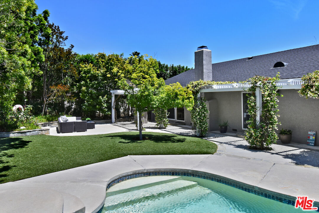 5209 Melvin Ave
