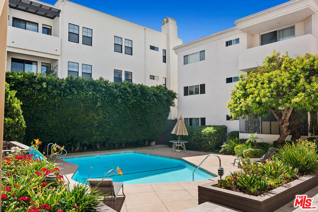 4637 Willis Ave Unit: 203