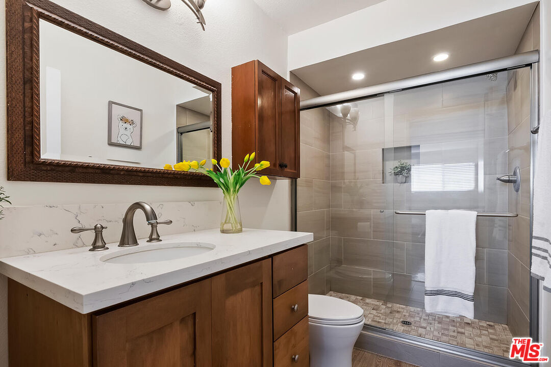 4637 Willis Ave Unit: 203