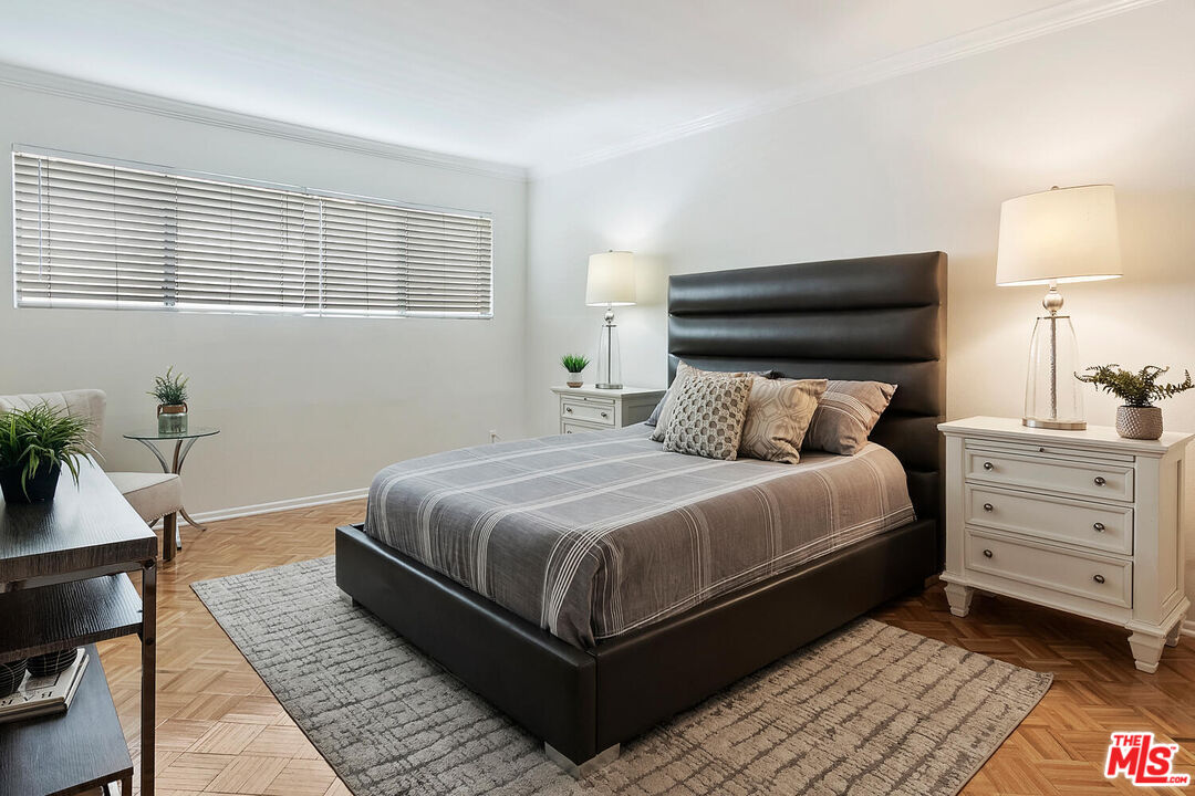 4637 Willis Ave Unit: 203