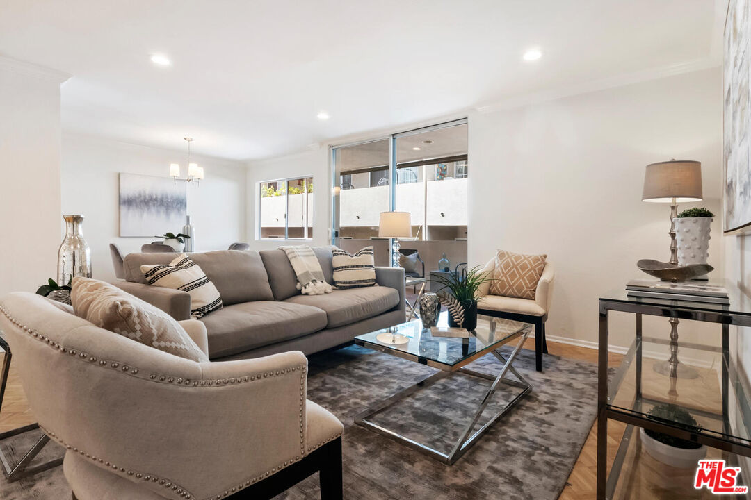 4637 Willis Ave Unit: 203