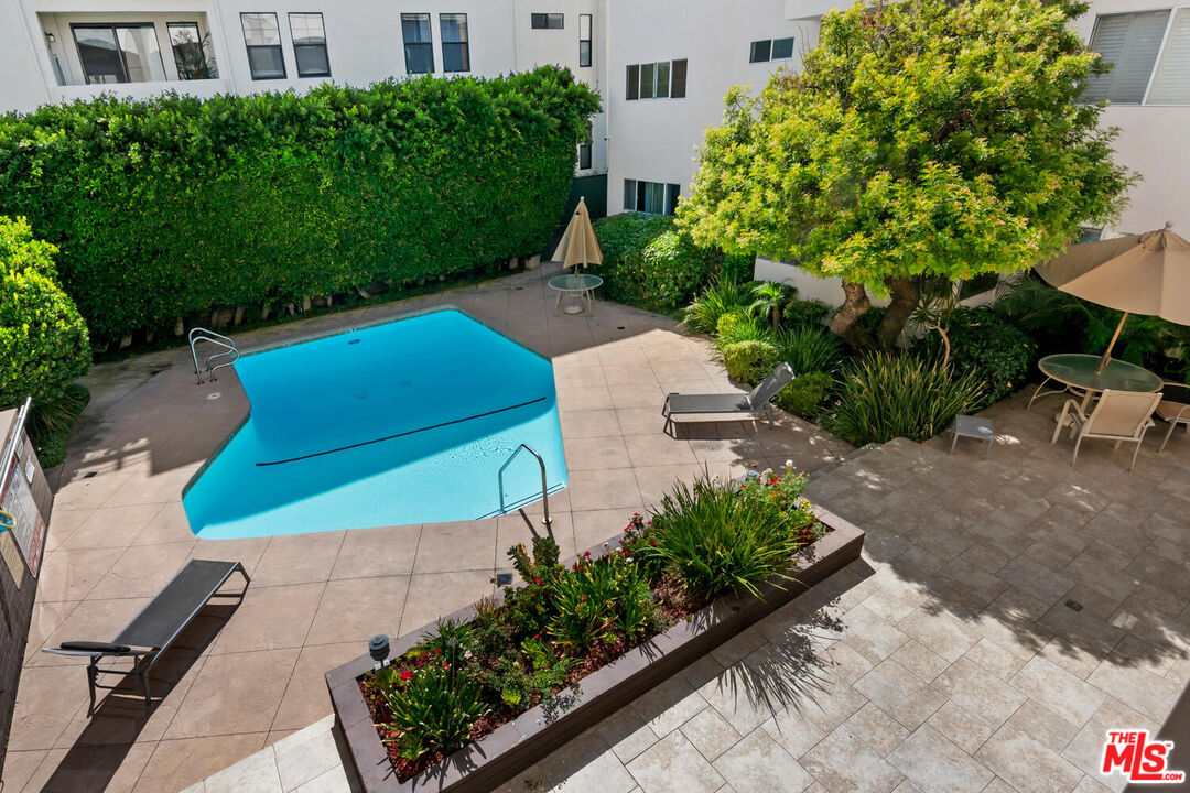 4637 Willis Ave Unit: 203