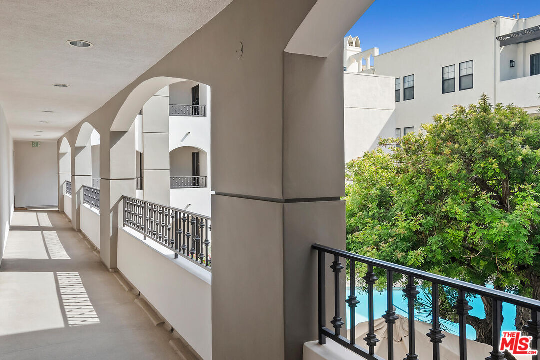 4637 Willis Ave Unit: 203