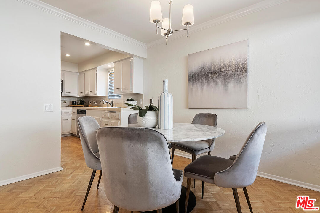 4637 Willis Ave Unit: 203