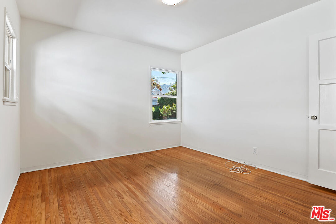 4432 Talofa Ave