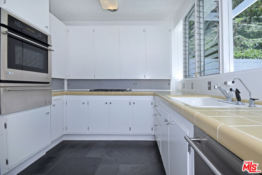 3433 Shernoll Pl